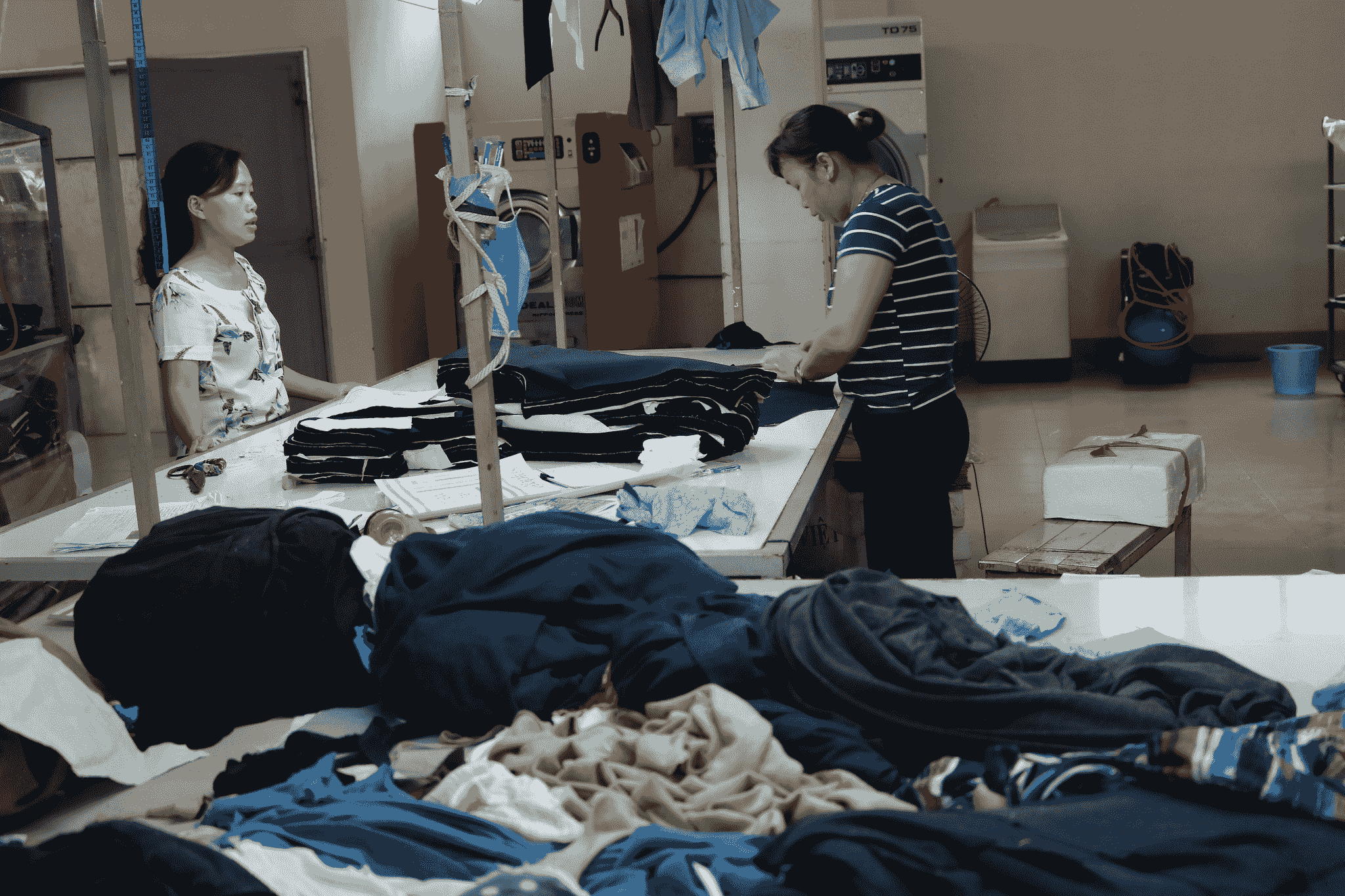 Eco-friendly clothing made in China factory
