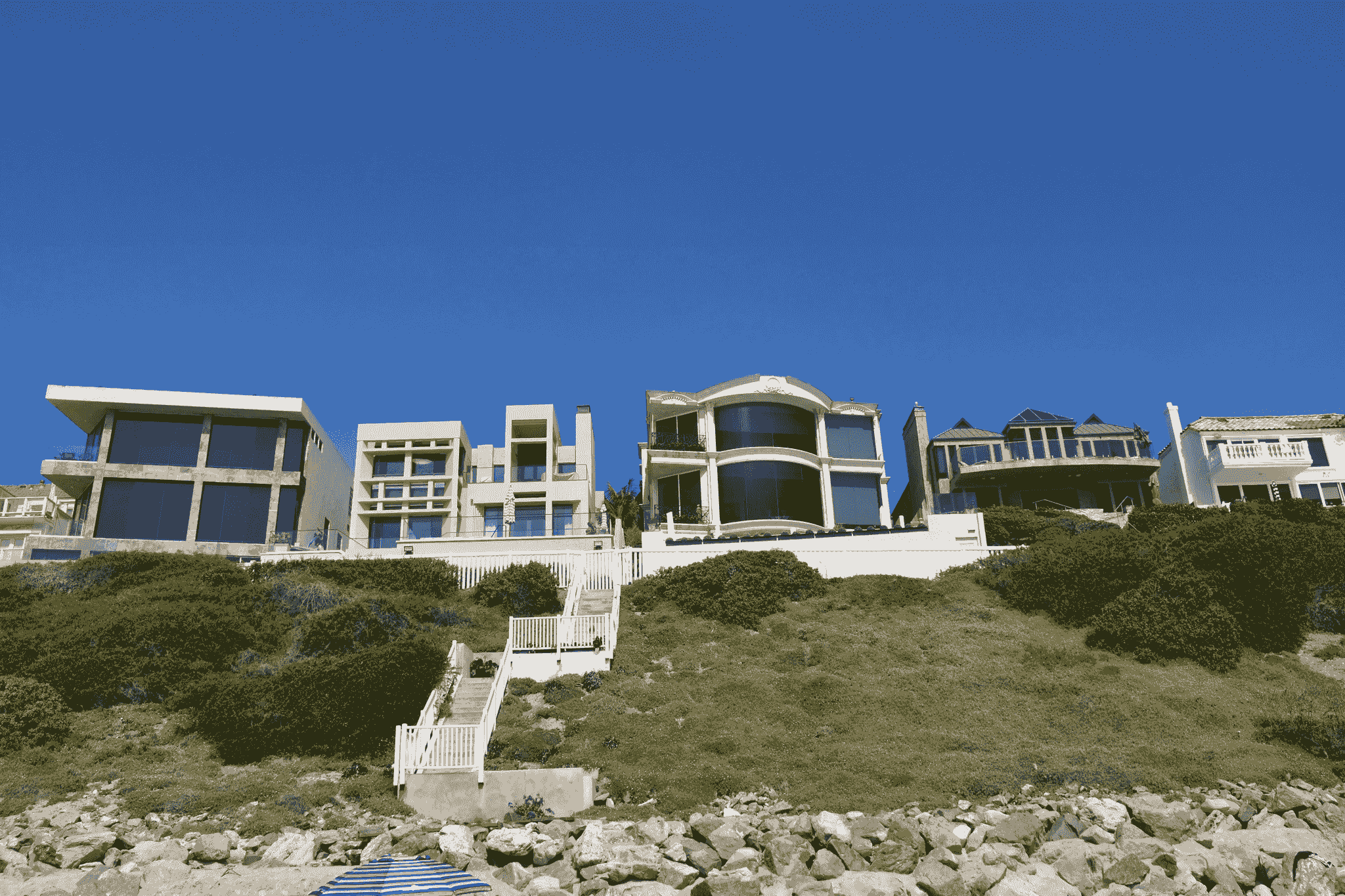 Stunning Beach Houses for Rent
