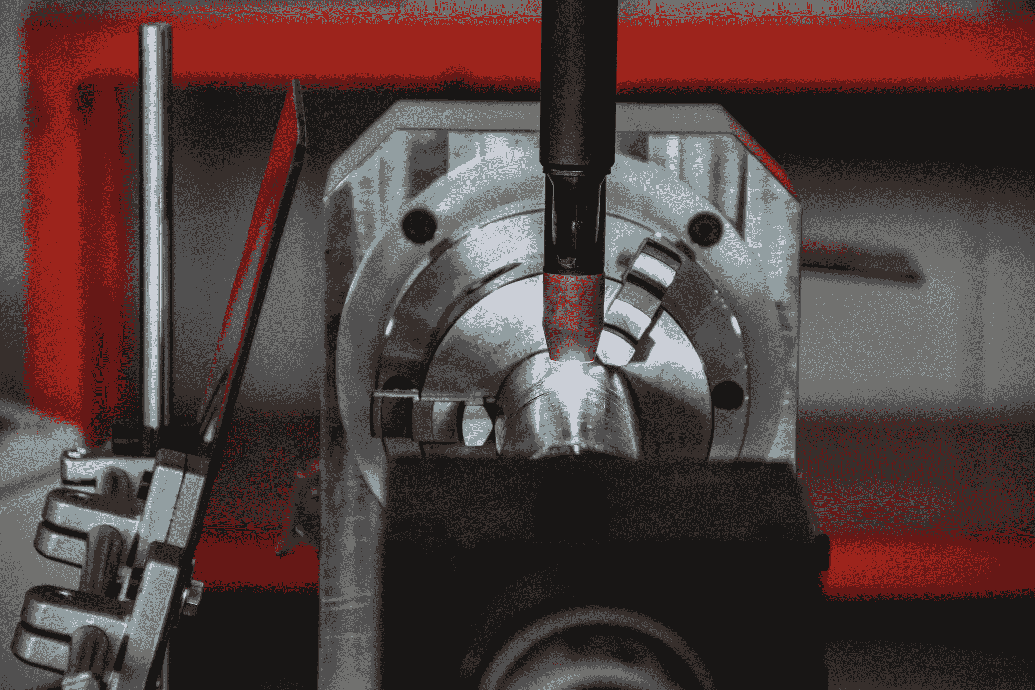 tube laser cutting process demonstrating precision cuts