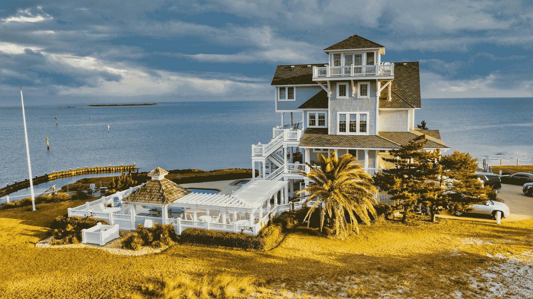 Container beach homes with stunning ocean view