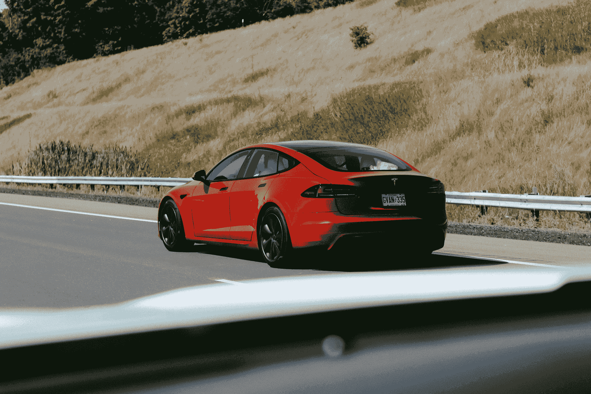 Cutting-edge technology from Tesla leading the way for ev vehicle manufacturers