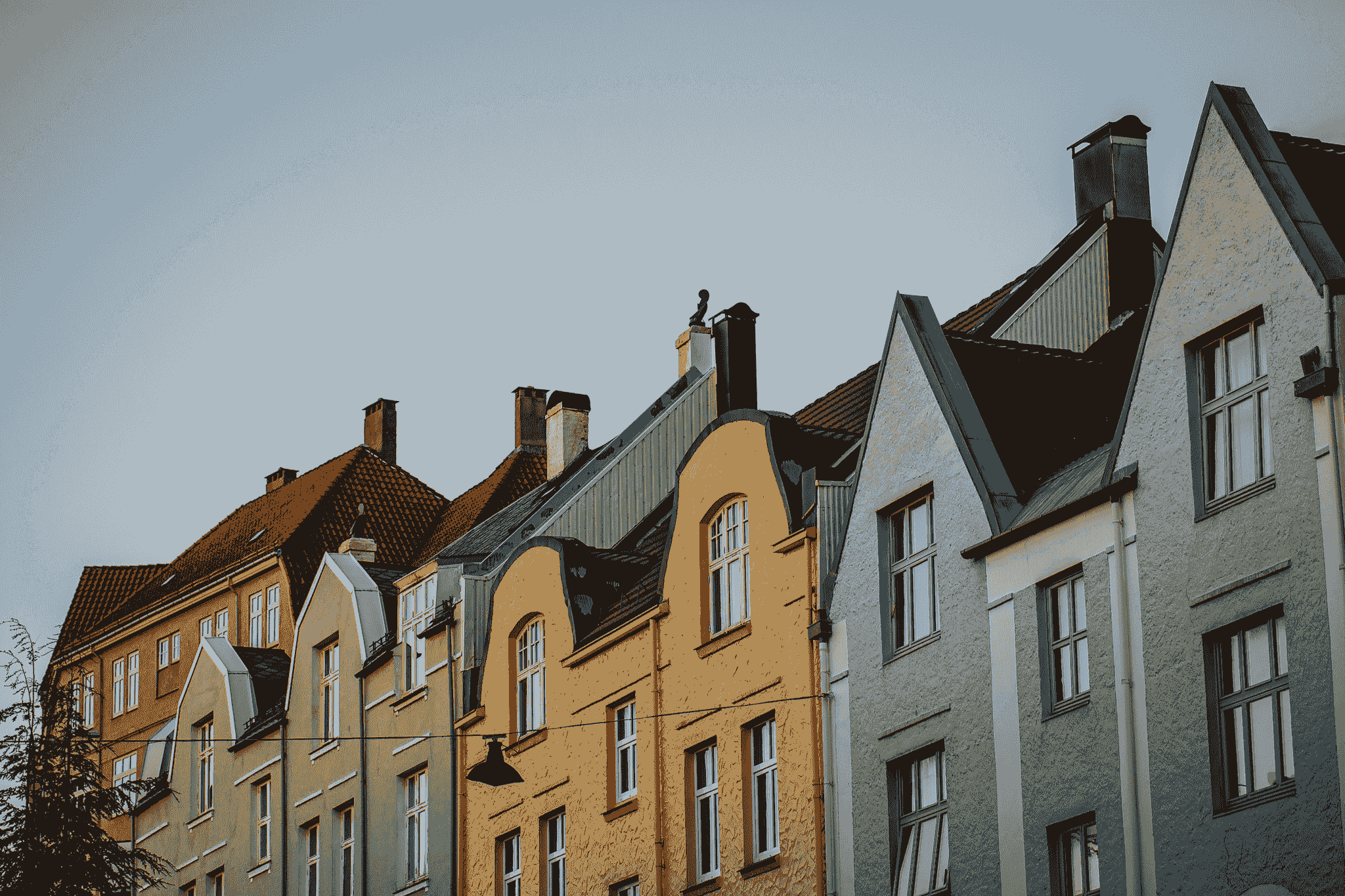 Diversification benefits of investing in both traditional and mobile home properties