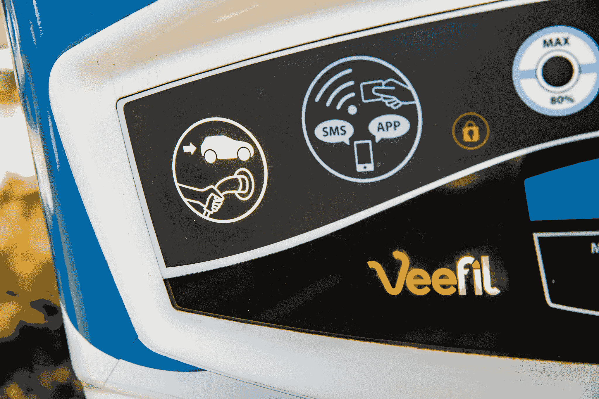 Chinese Electric Car Manufacturers Charging Infrastructure