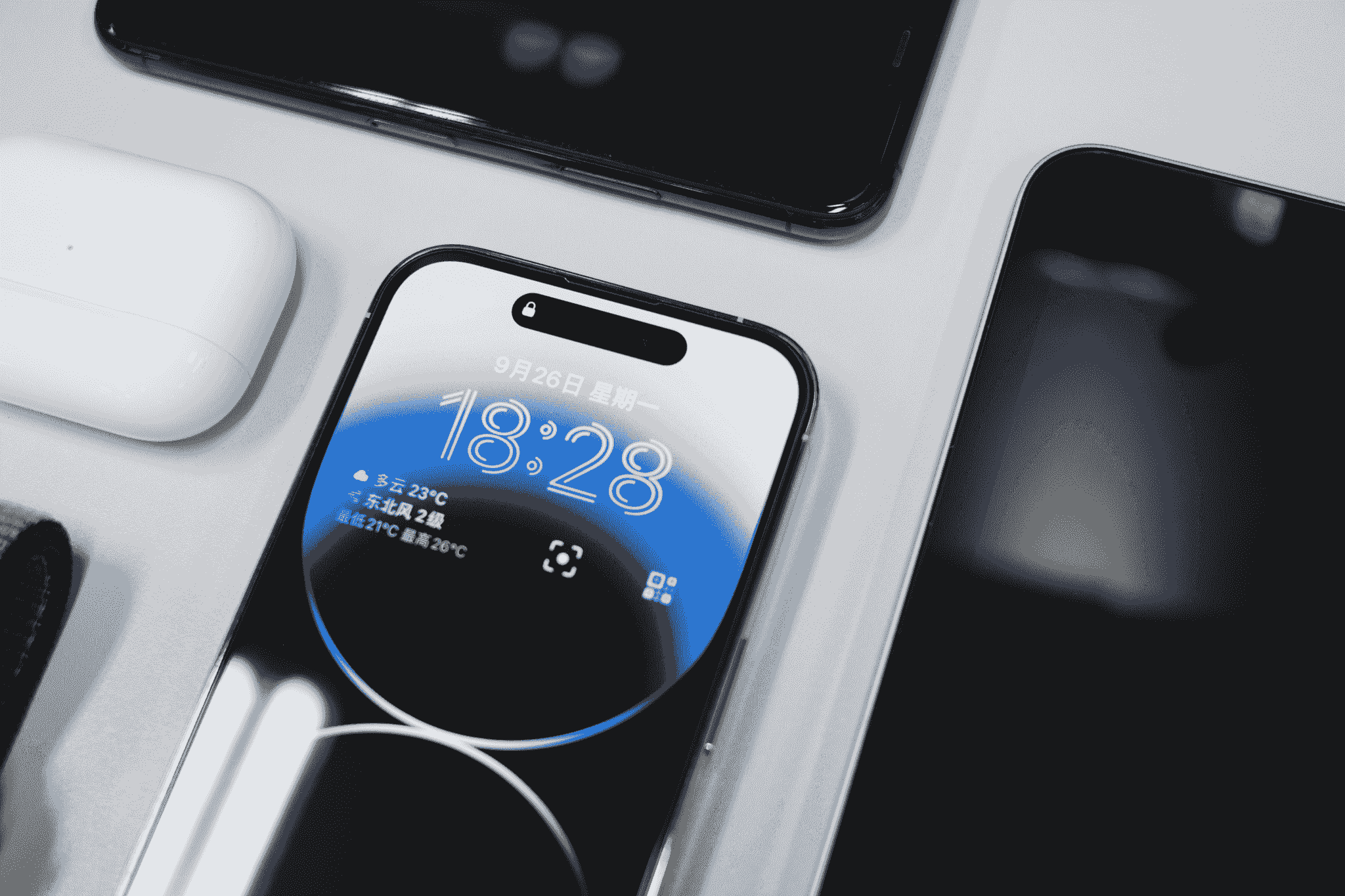 Modern electronic gadgets display - profitable items to import from China