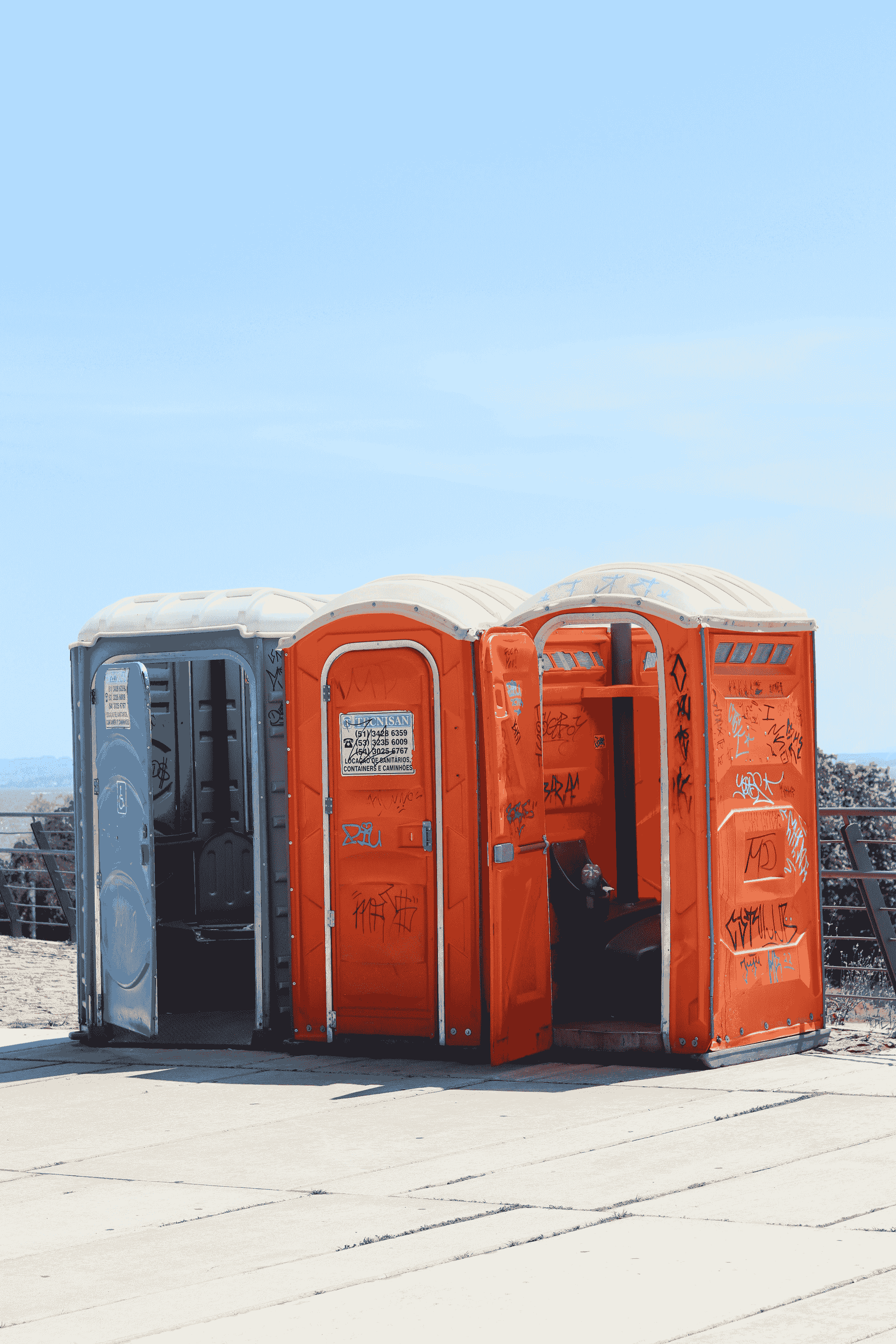 Best portable composting toilet options available outdoors.