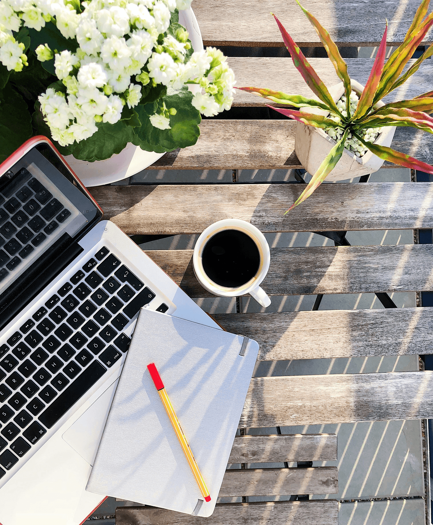 Enhance Your Workflow Efficiency 
Manage.
Track.
Optimize.
 Nodeflow is a cloud-based workflow management platform that helps teams manage tasks, track progress, and receive system notifications in real time.