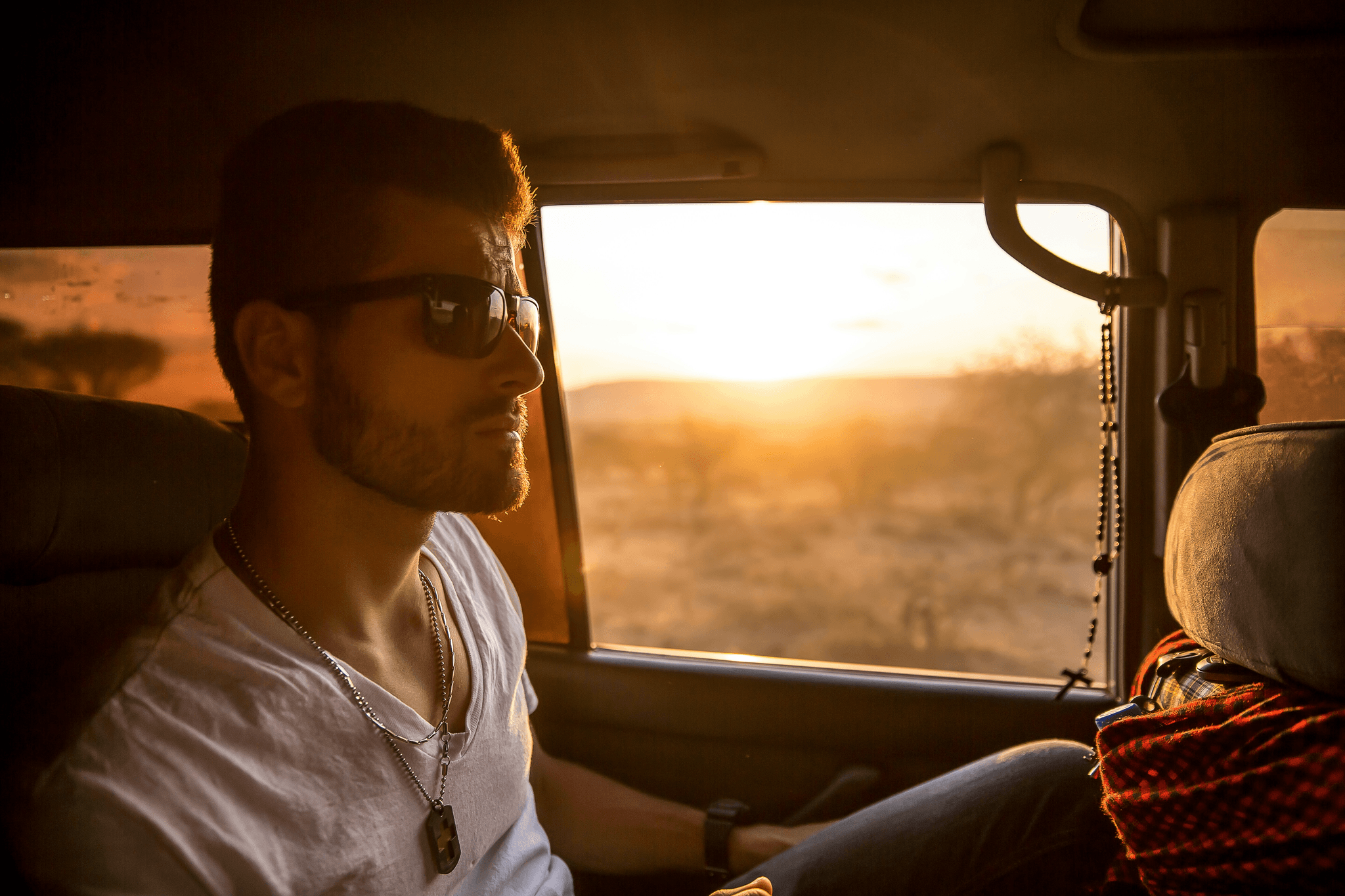 polarized sunglasses for driving enhance clarity on sunny days