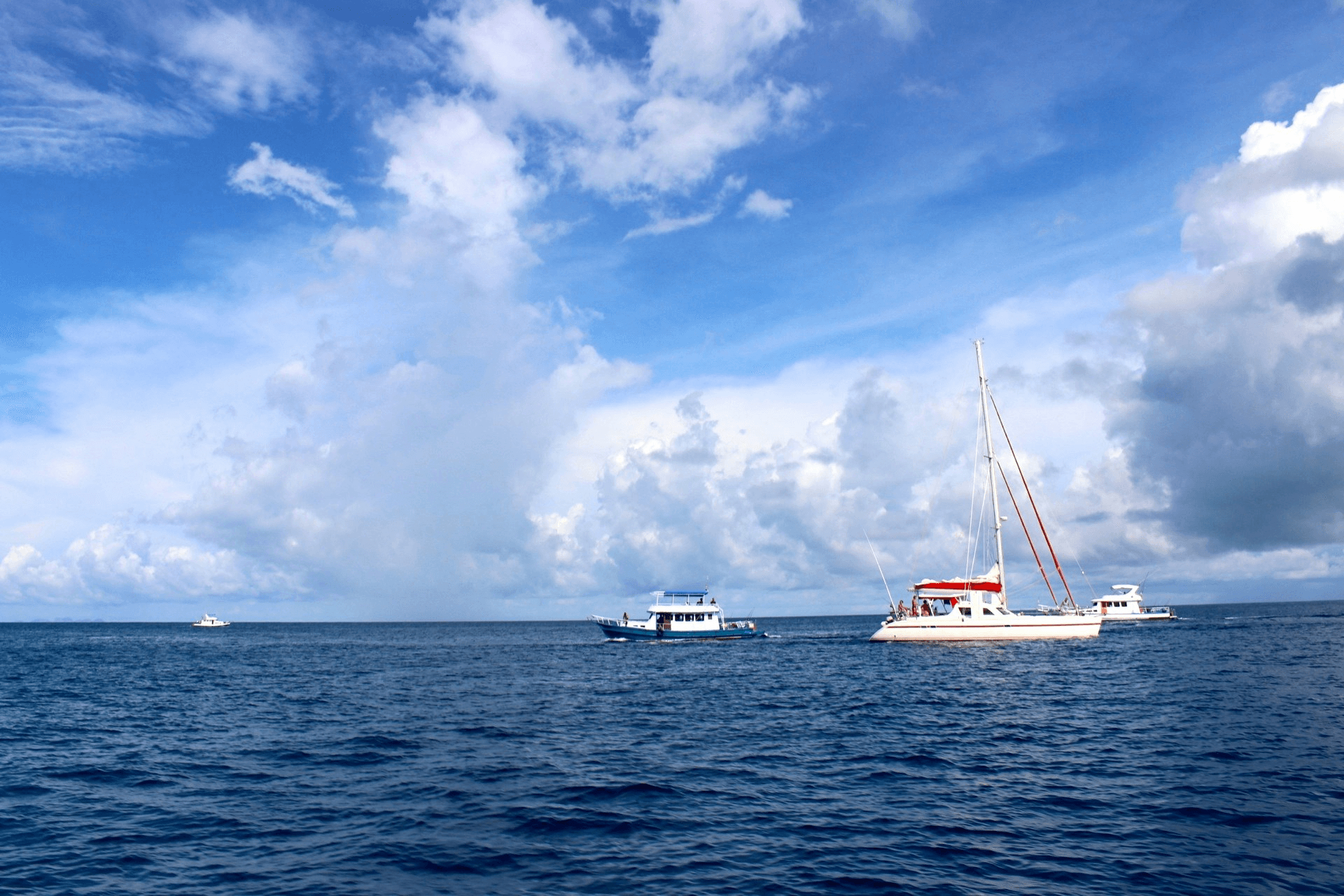 are catamarans more stable while sailing across rough seas