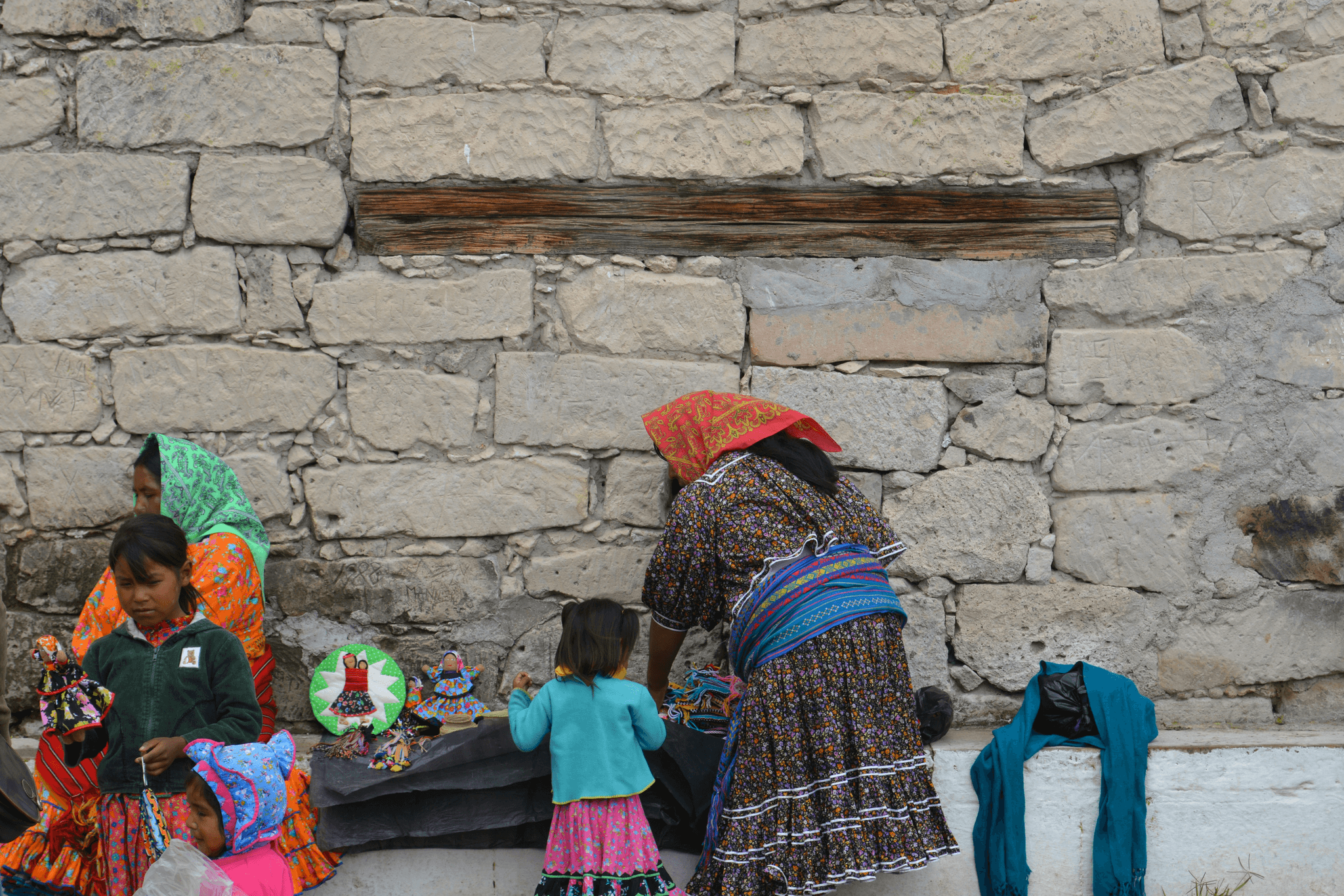 local sourcing benefits showcased by artisan crafts