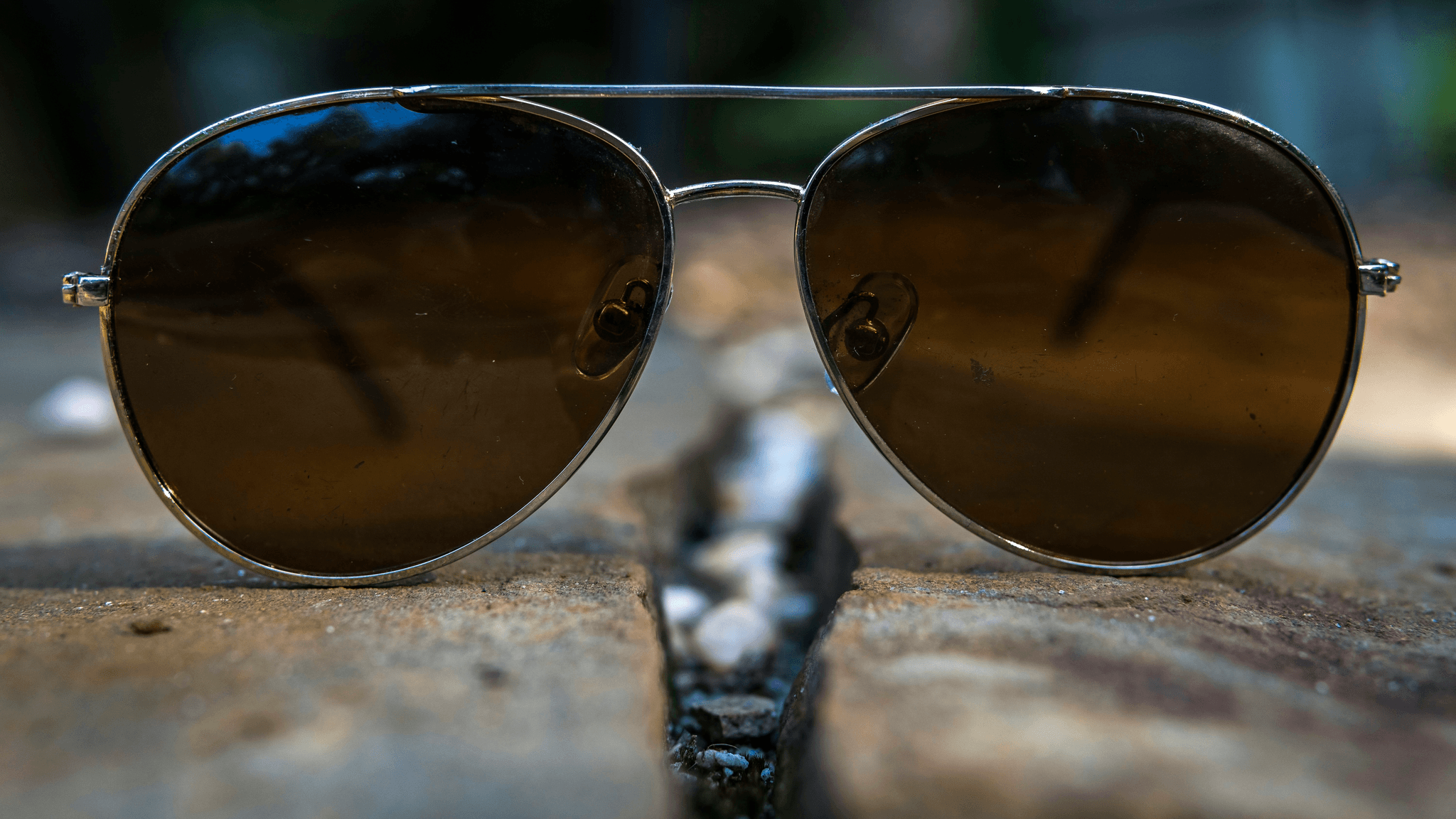 Find amazing aviator sunglasses deals here!