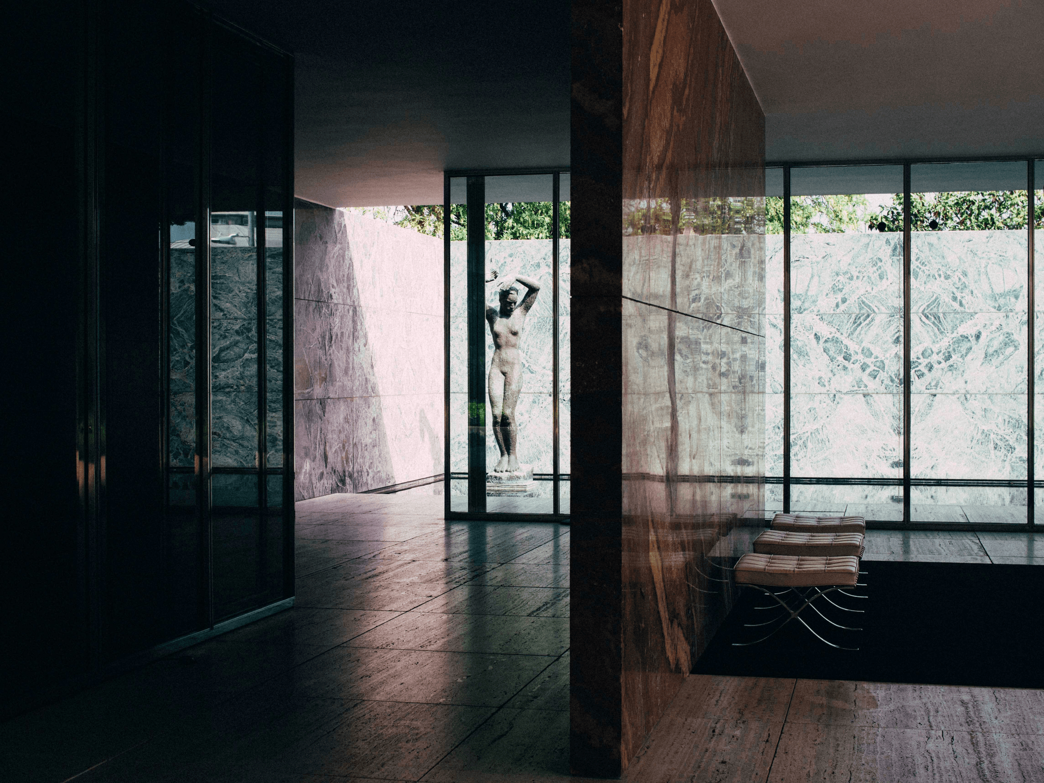 sustainable container mansion