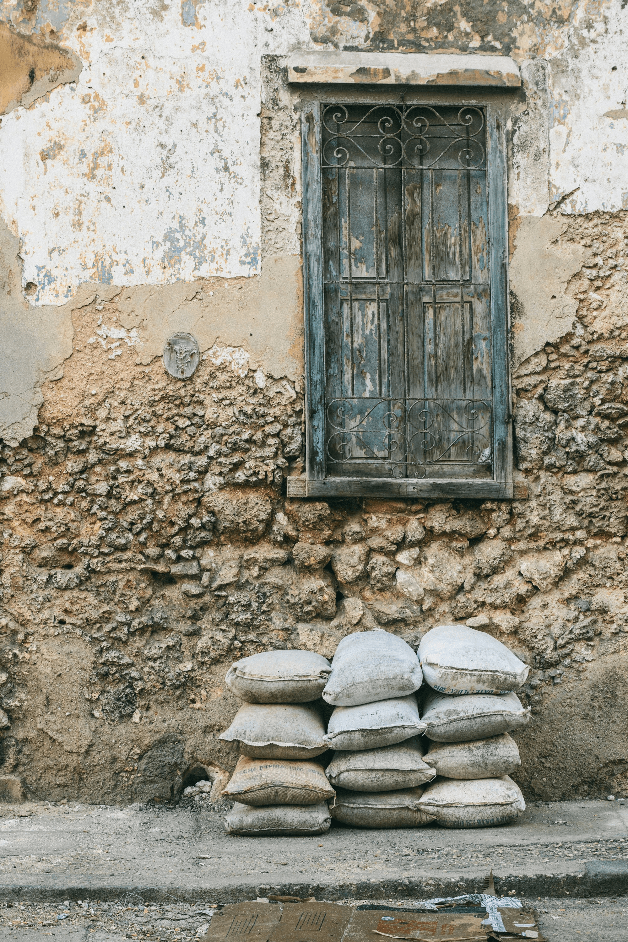 Comparing building materials costs for how much is a capsule house