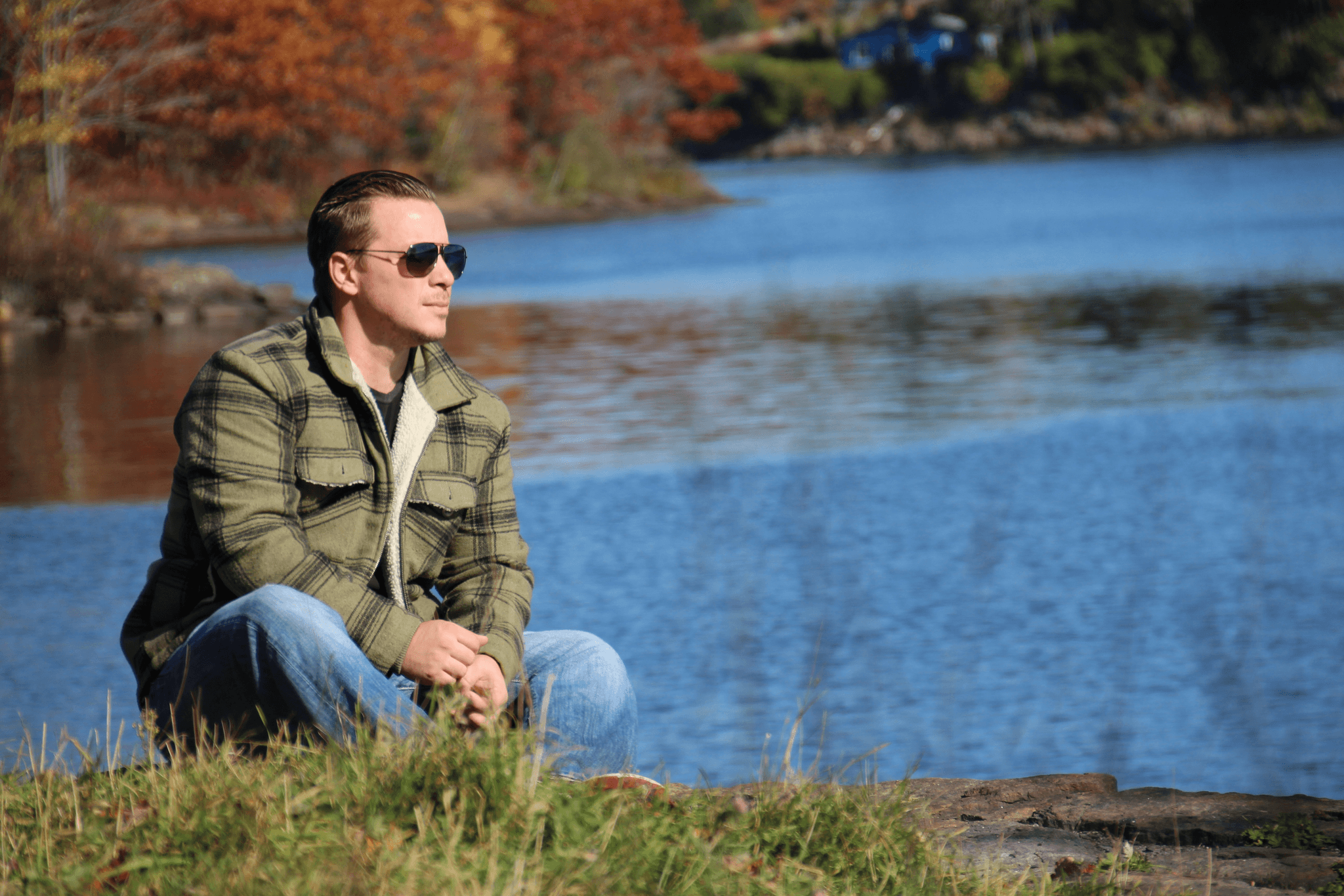 fishing glasses protecting eyes from UV rays