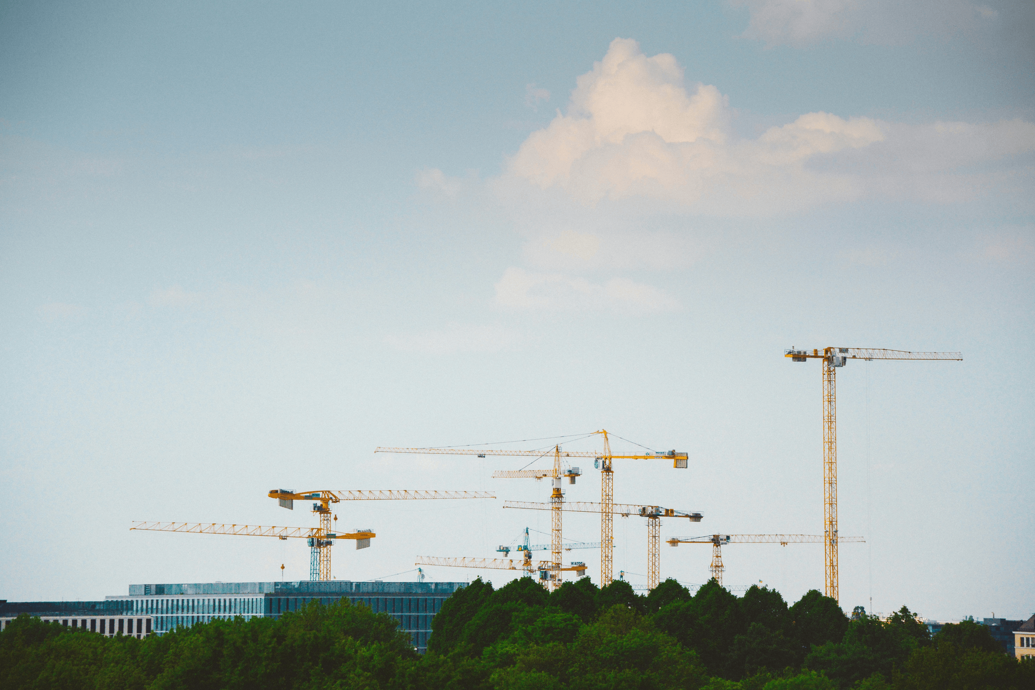 modular building system assembly at construction site
