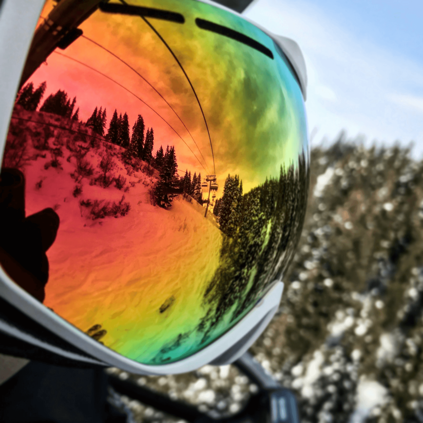 ski googles showcasing innovative design features