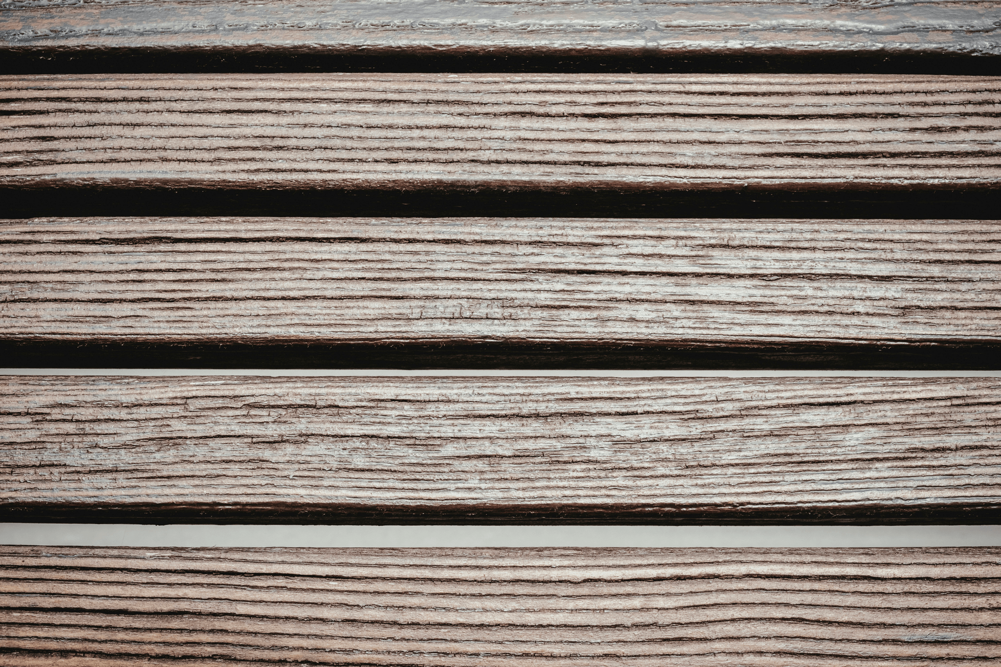 Explore timber decking thickness options for durable outdoor spaces.