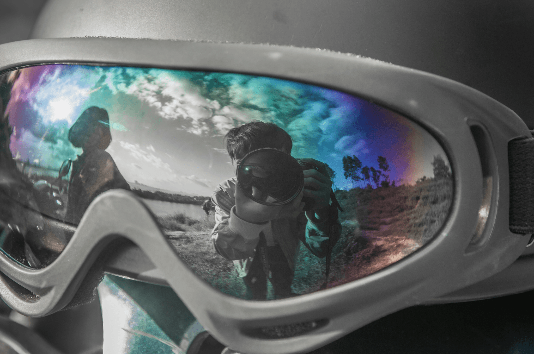 ski goggle brands showcasing advanced features