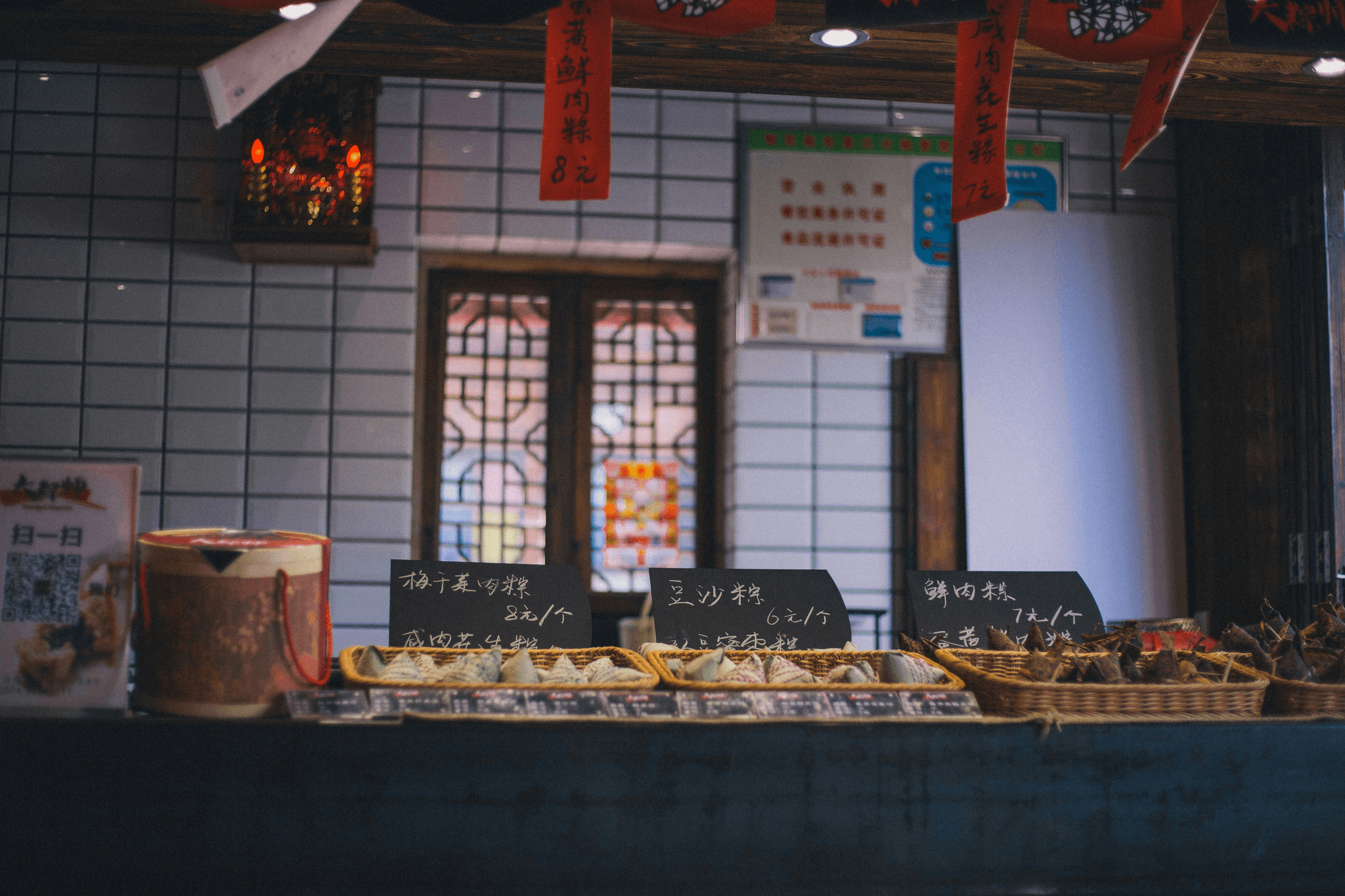 Illustration of Canton Fair venue map with key areas labeled