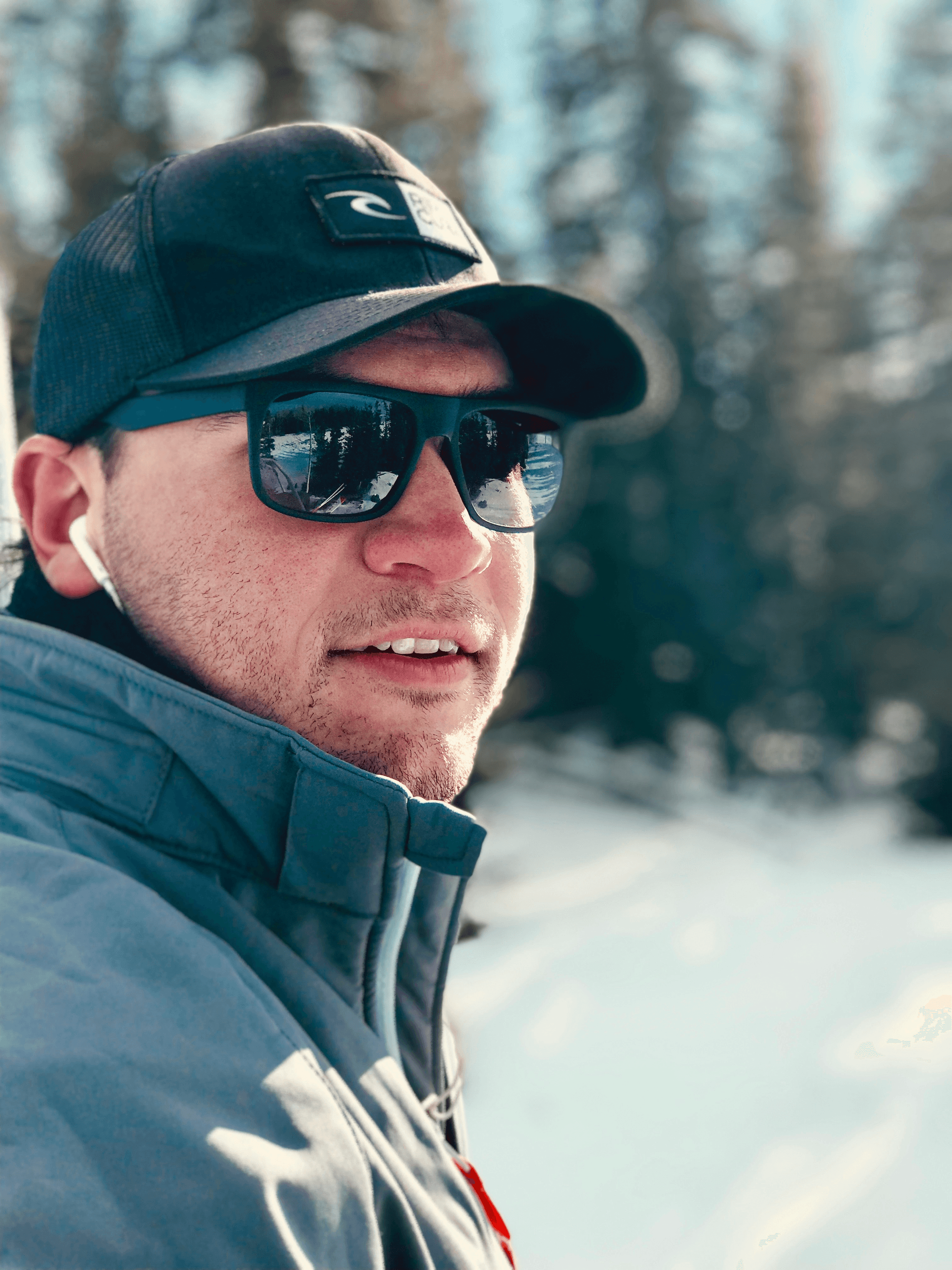 skiing glasses providing clear vision on snowy slopes