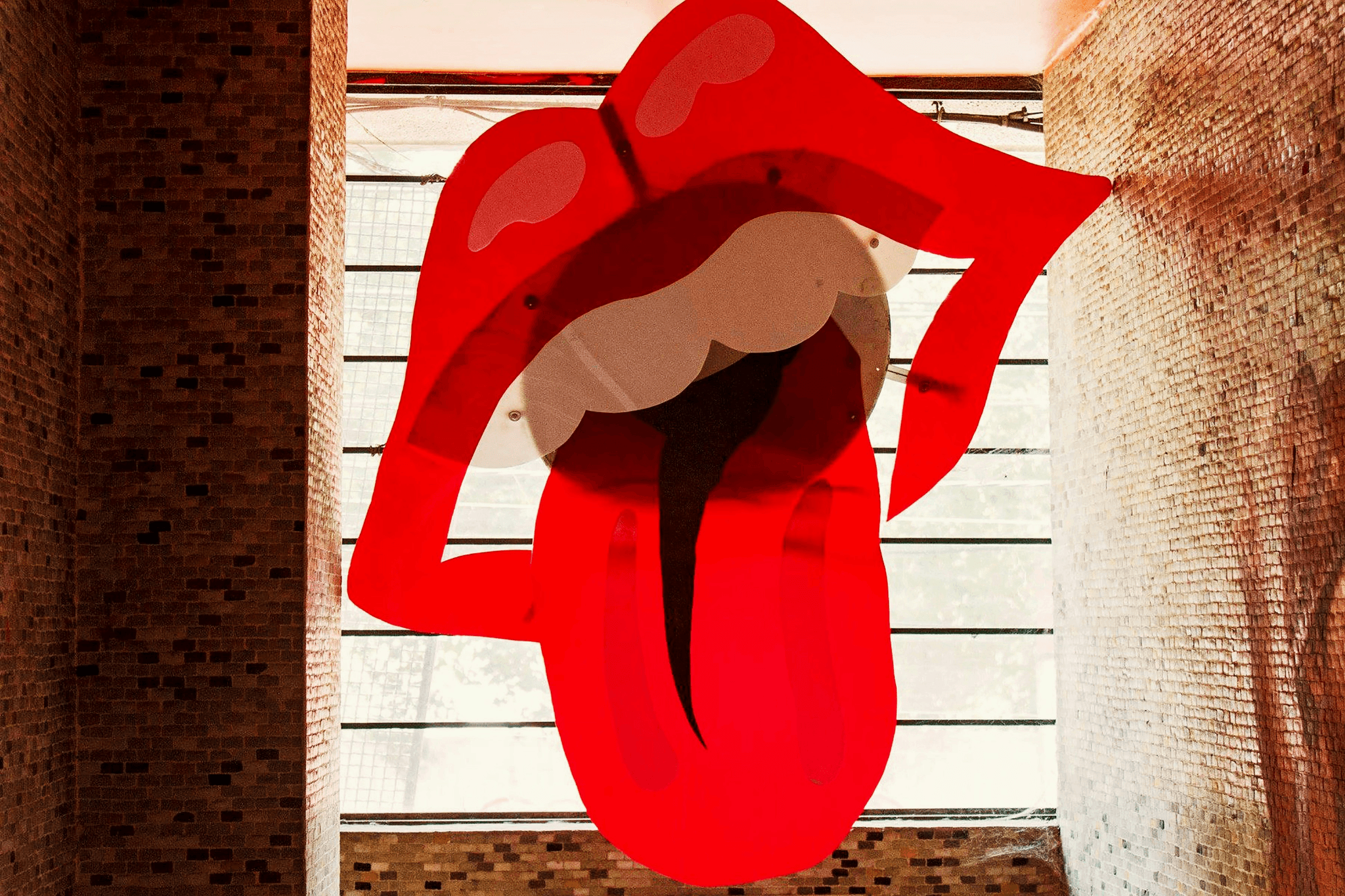 一直喝水還是渴？突然感到口乾舌燥？家醫科醫師教您分辨症狀、疾病前兆｜淺顯易懂的行醫筆記｜療寮診所．板橋江子翠｜家醫科診所．健保一般科