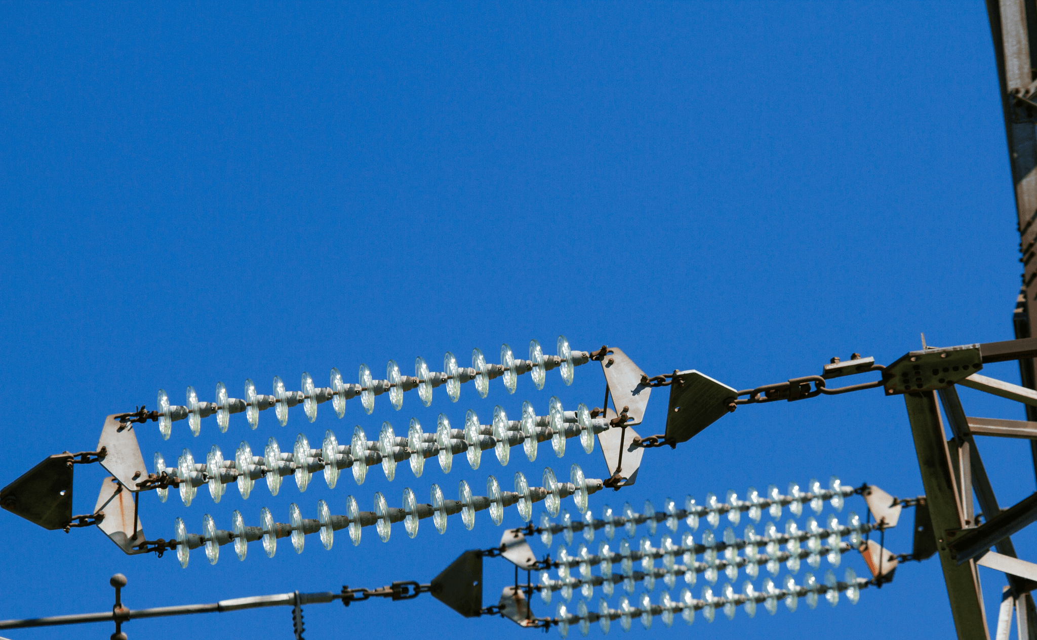 spacer damper used in overhead power lines