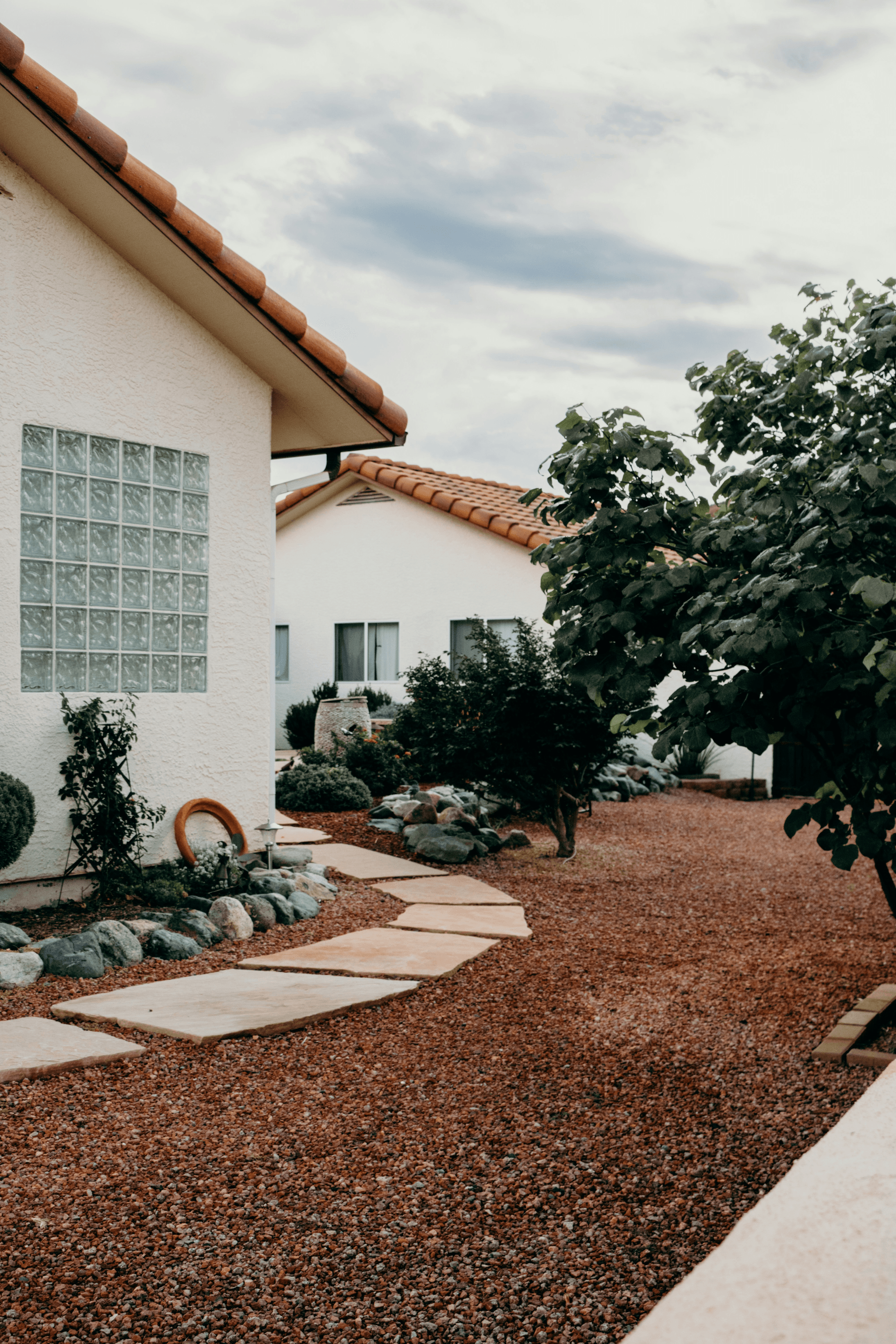 Enhancing curb appeal with innovative expandable home plans.