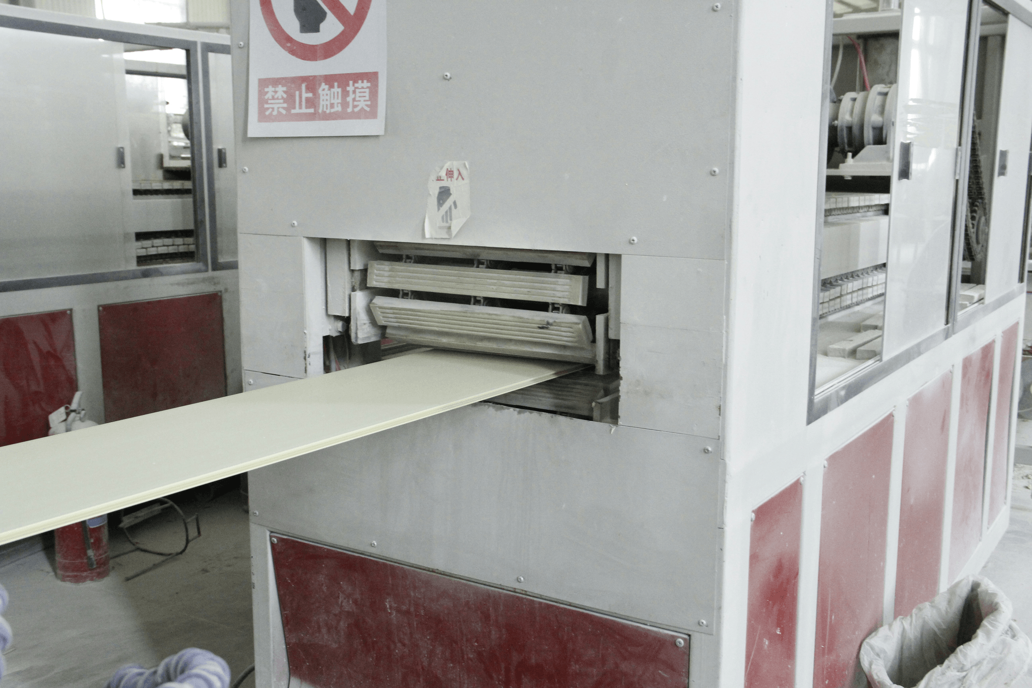 Explore our roll forming machine for sale options.