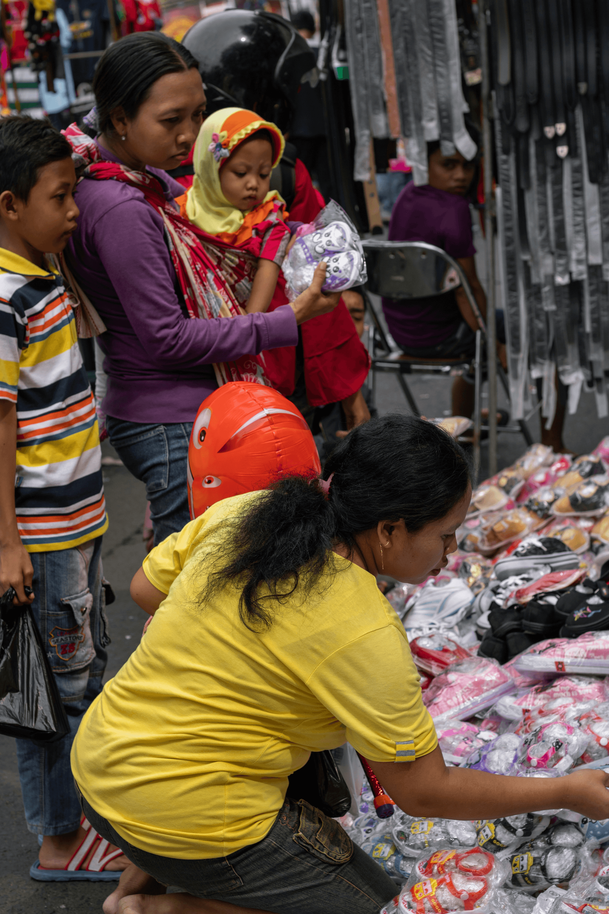 Exploring diverse global sourcing opportunities for advanced sourcing