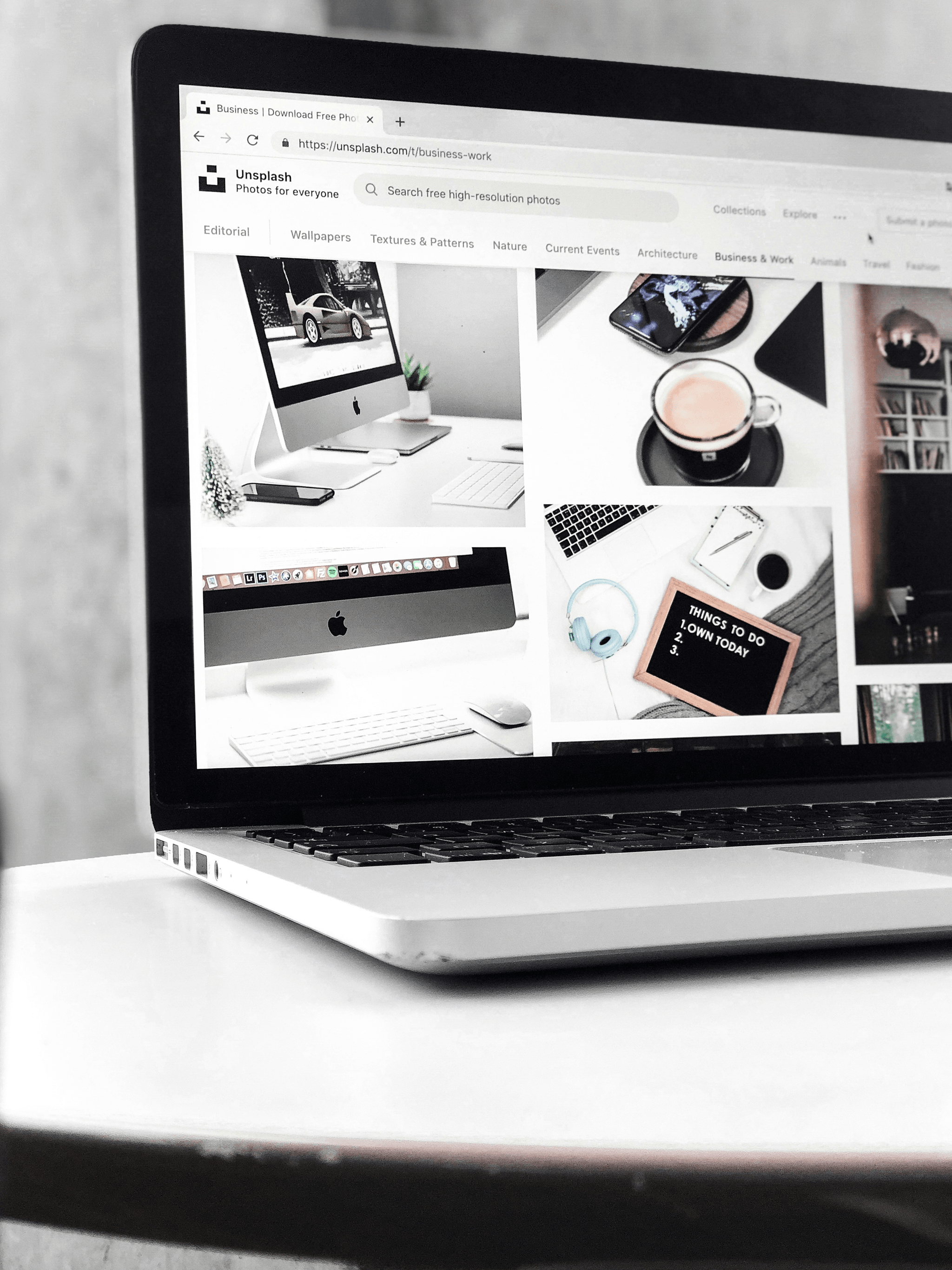 Sourcing Website Illustration