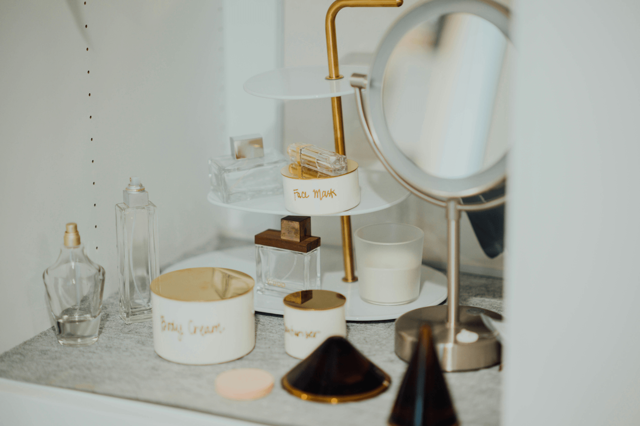 Best Vanity Manufacturers - Explore Customizable Styles with KraftMaid