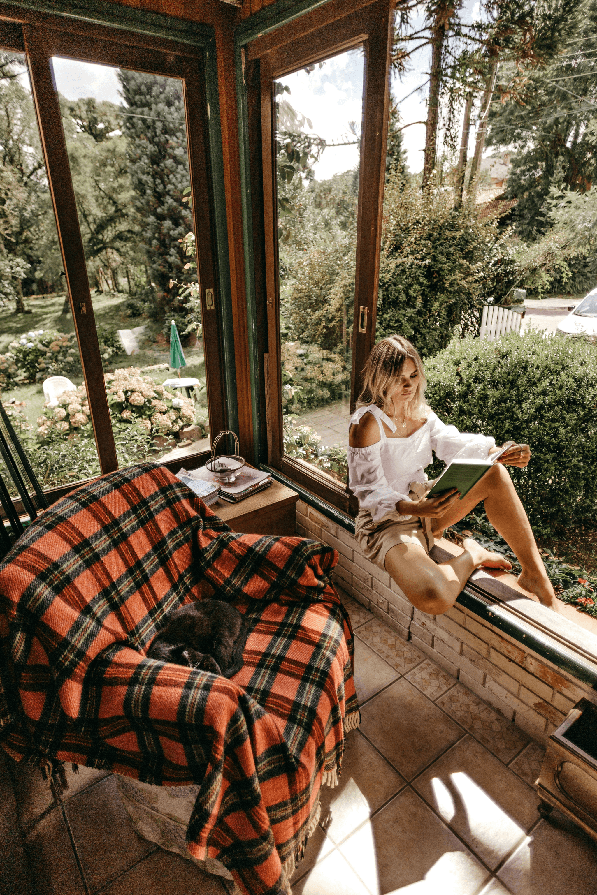 Cozy reading nook in prefab house