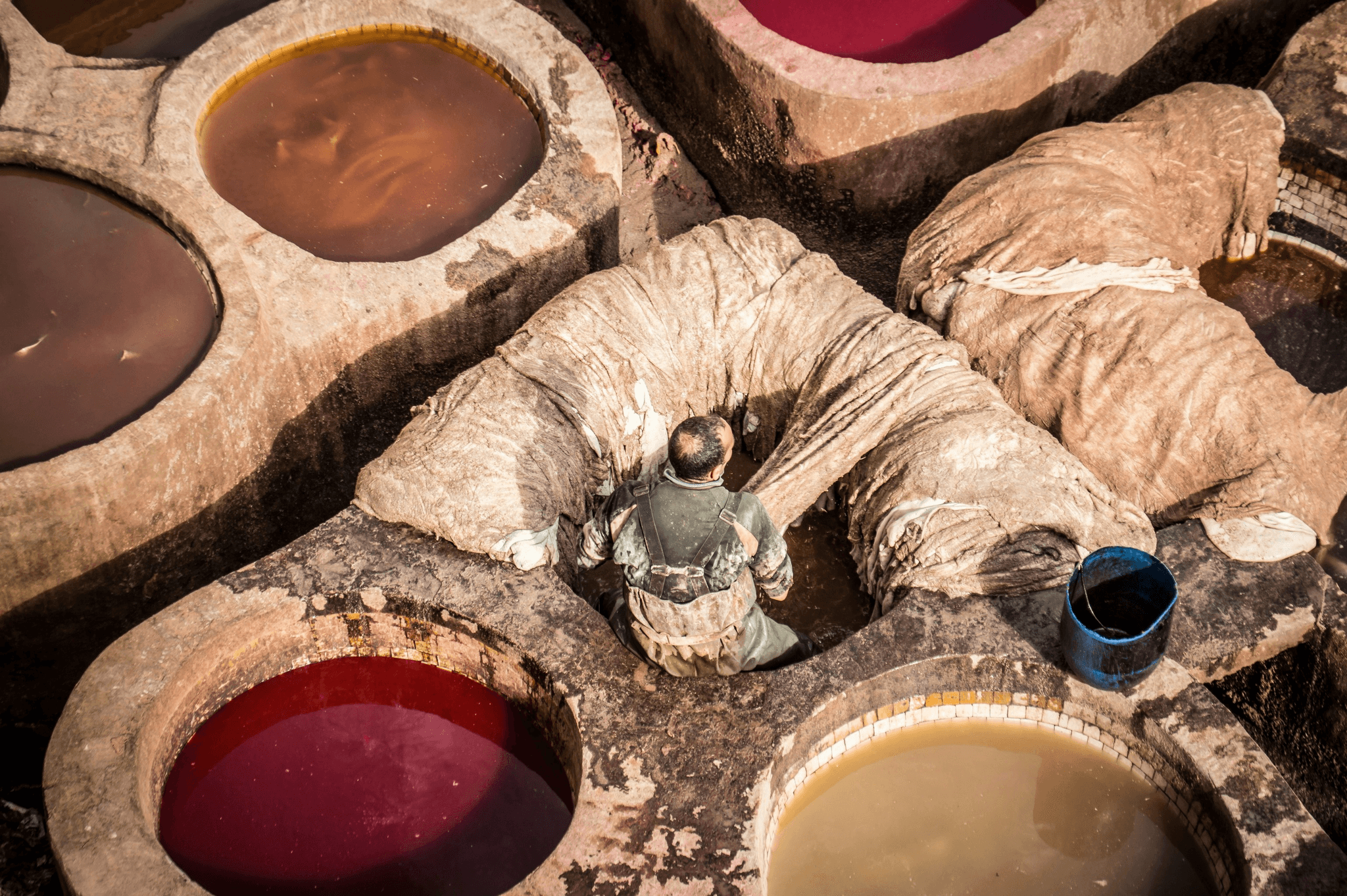 Environmentally friendly resin being mixed with natural pigments
