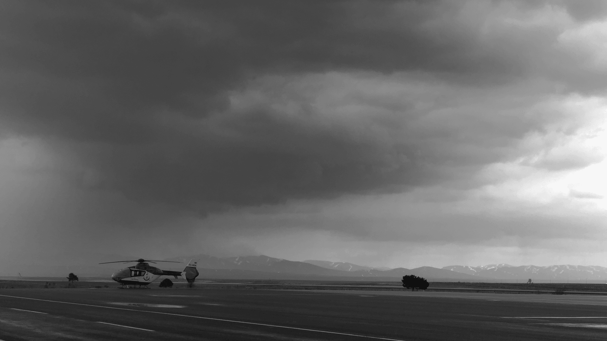 how much visibility is needed to land a plane according to FAA guidelines