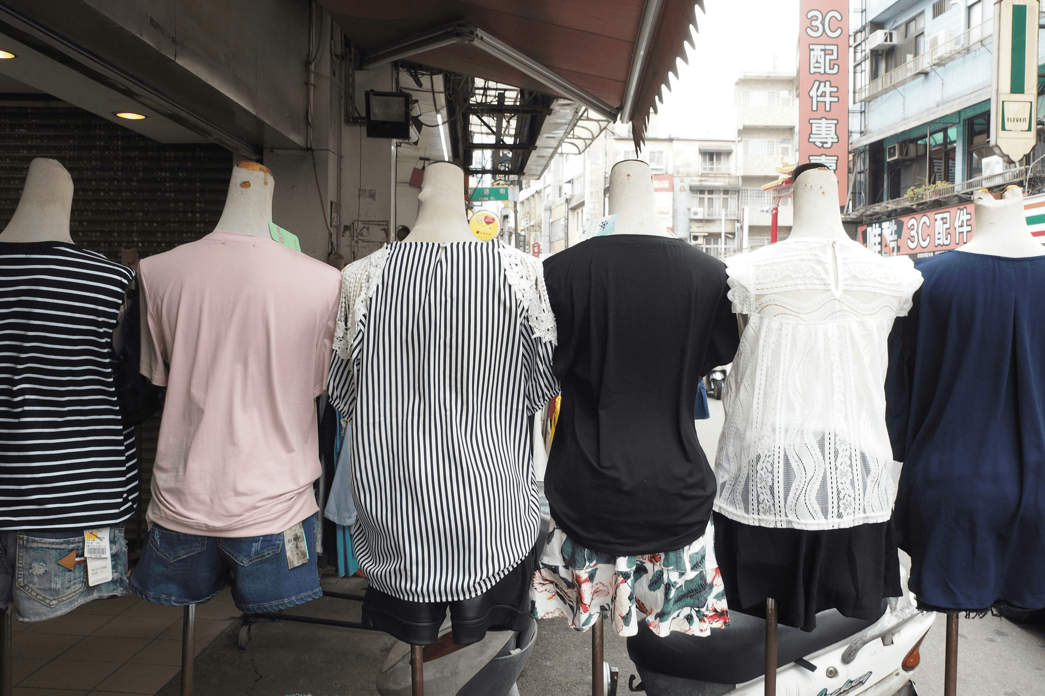 Customized clothing samples from one of the best clothing suppliers in China