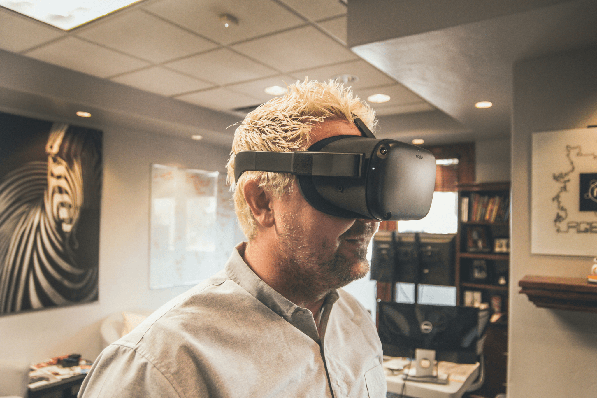 Virtual reality technology for designing prefabricated buildings