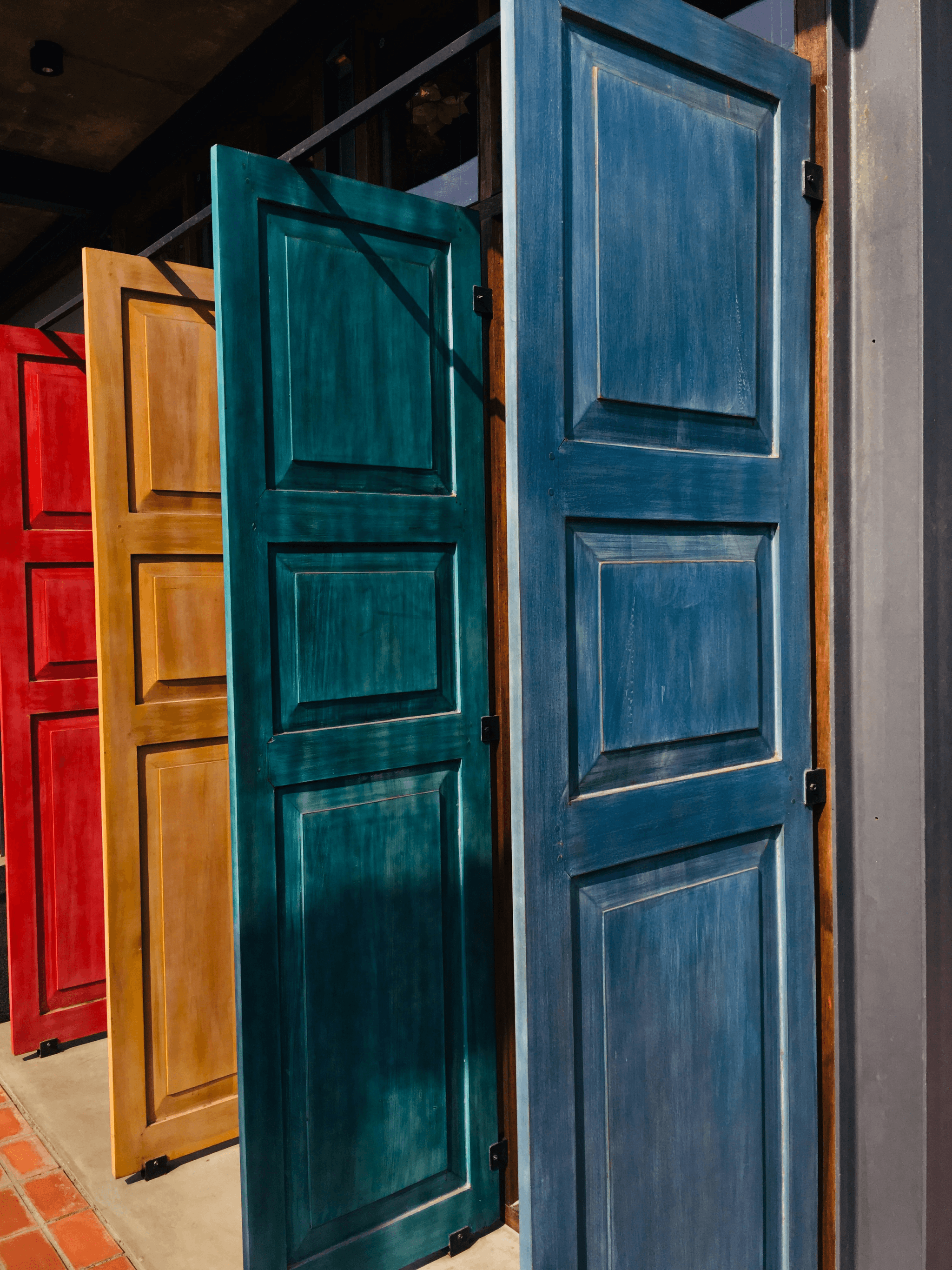 Interior door types showcased at SSOURCING INC.