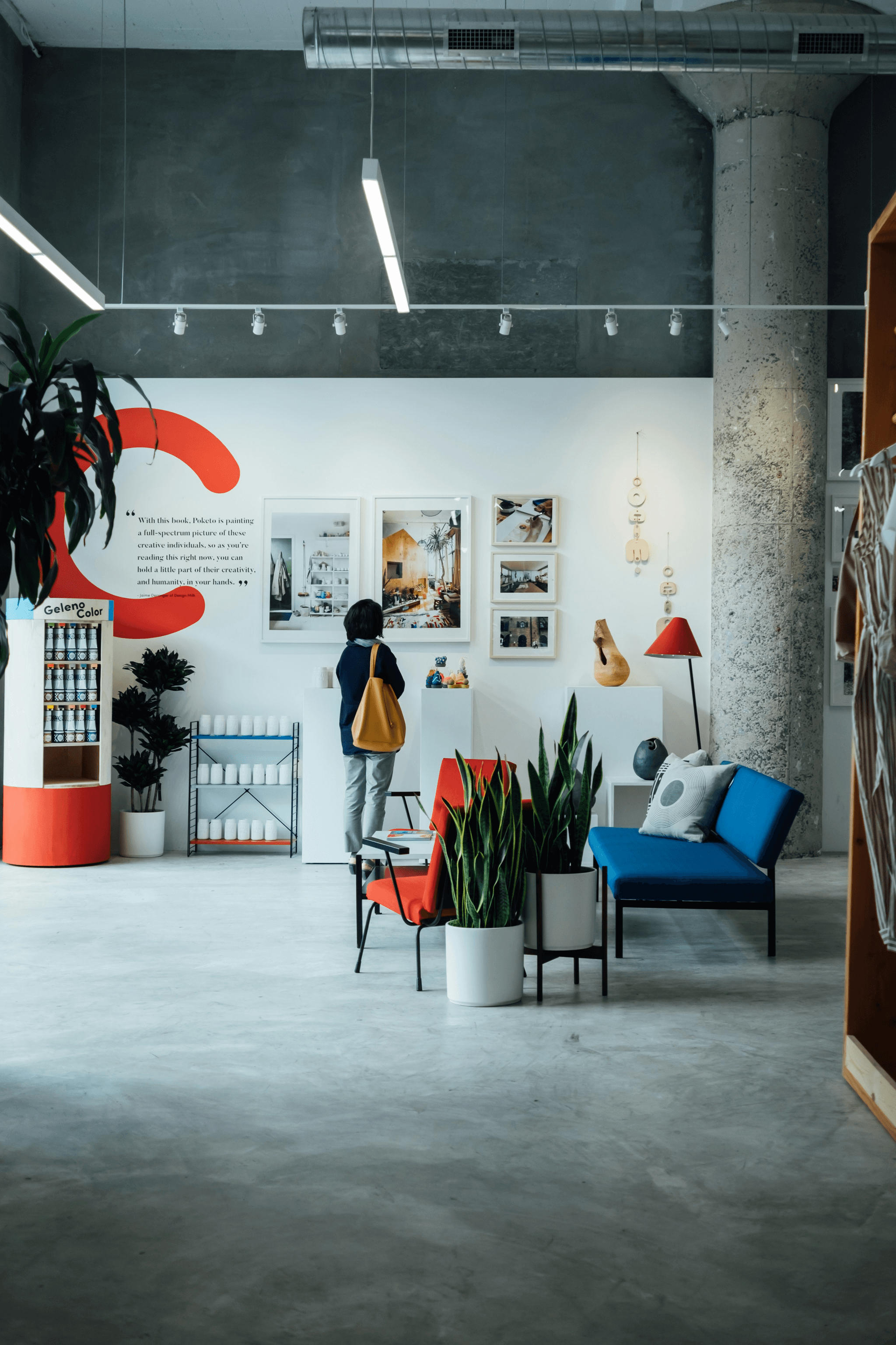 best sourcing company in China discussing product samples