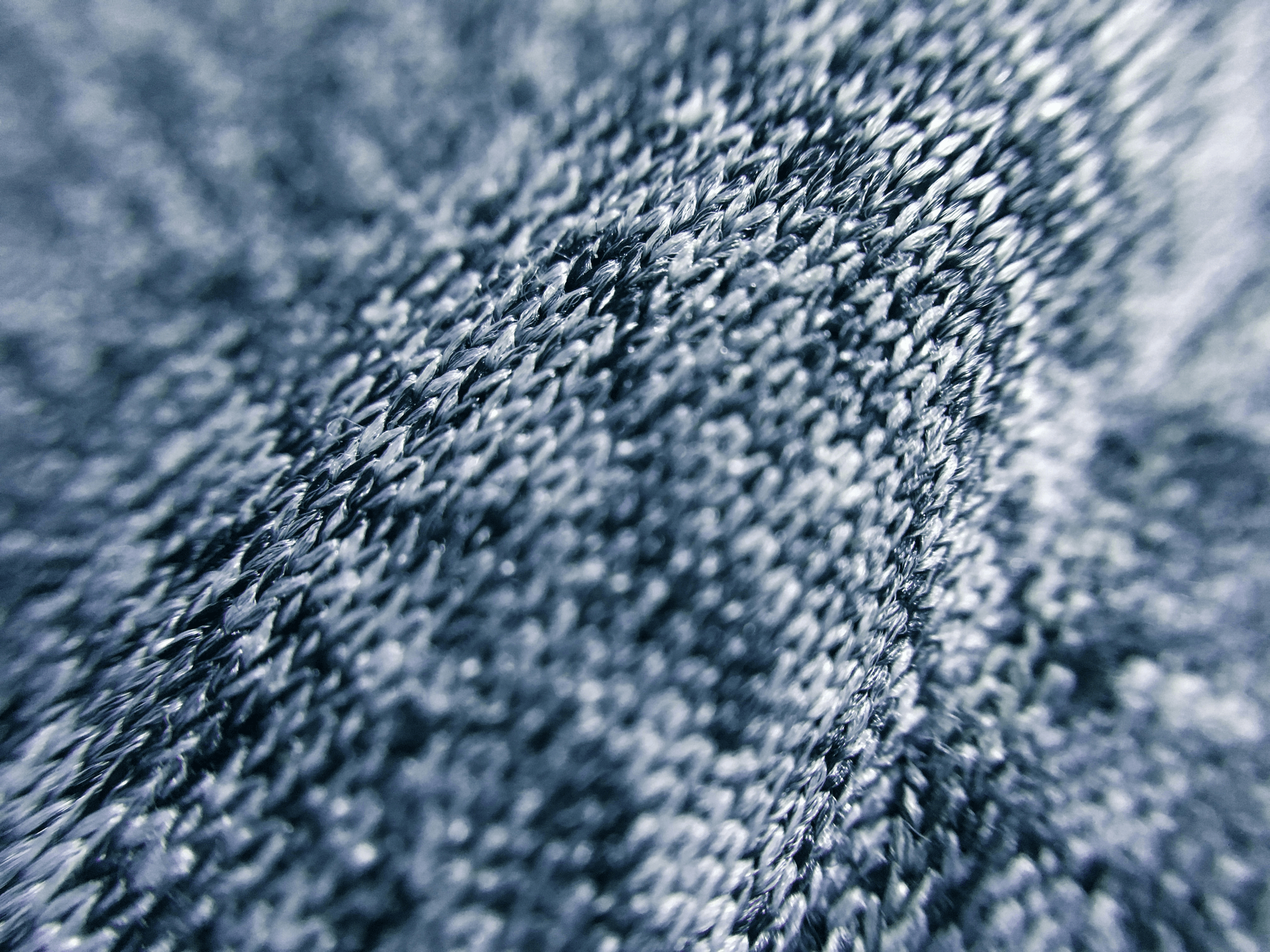 Yarn inspection identifying surface and internal defects