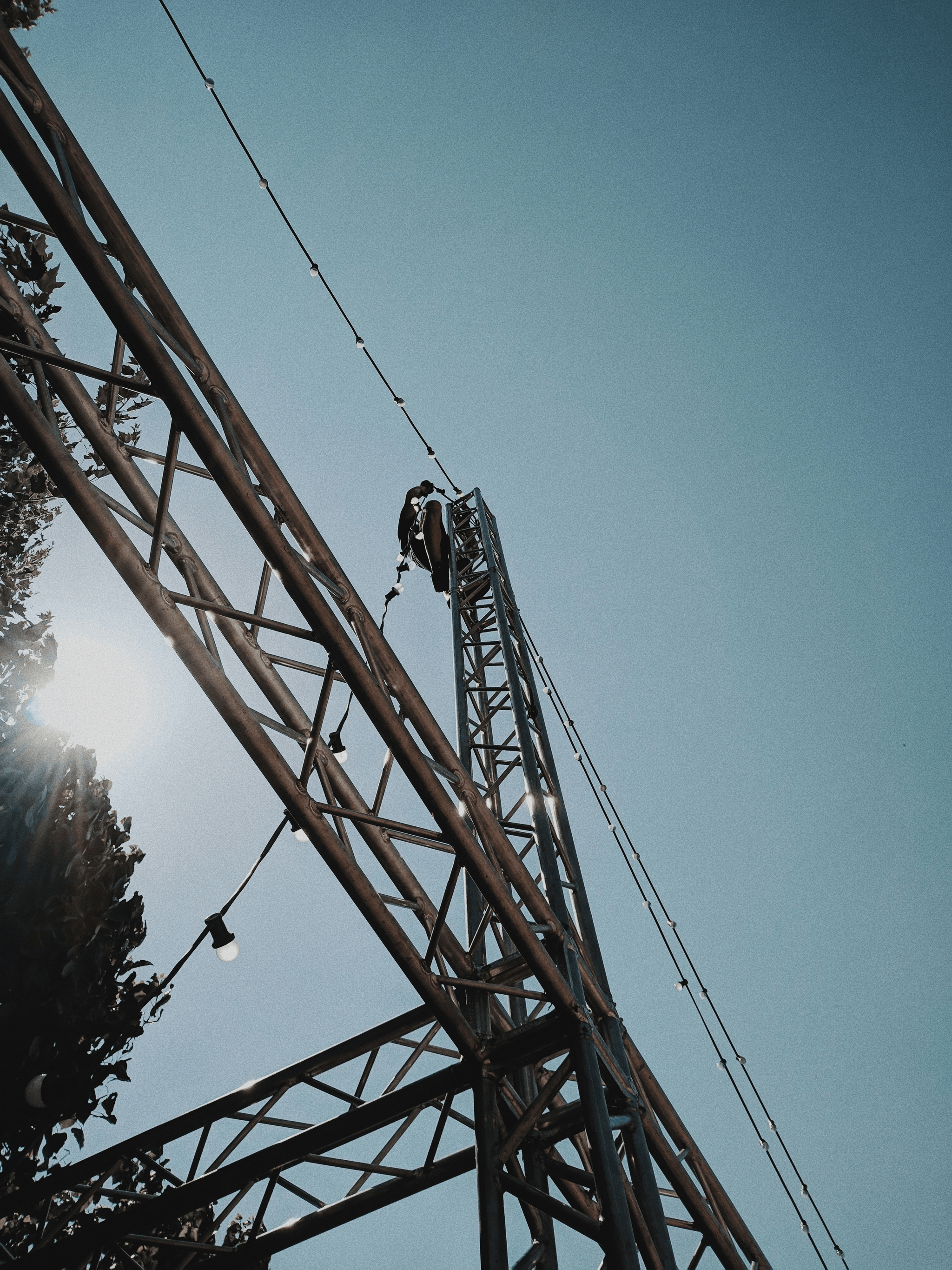 what is a guide wire electrical in relation to telecommunications