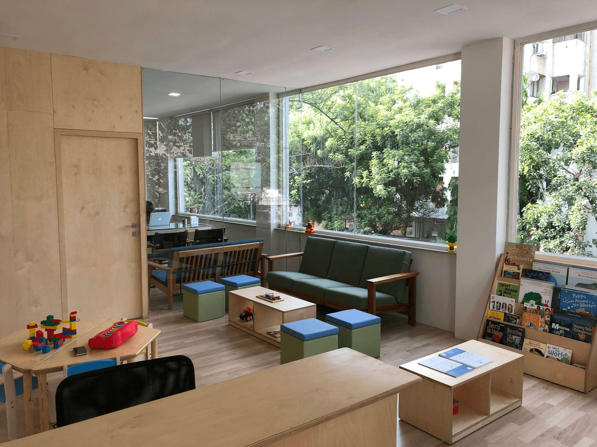 Innovative temporary classrooms promoting sustainability in education