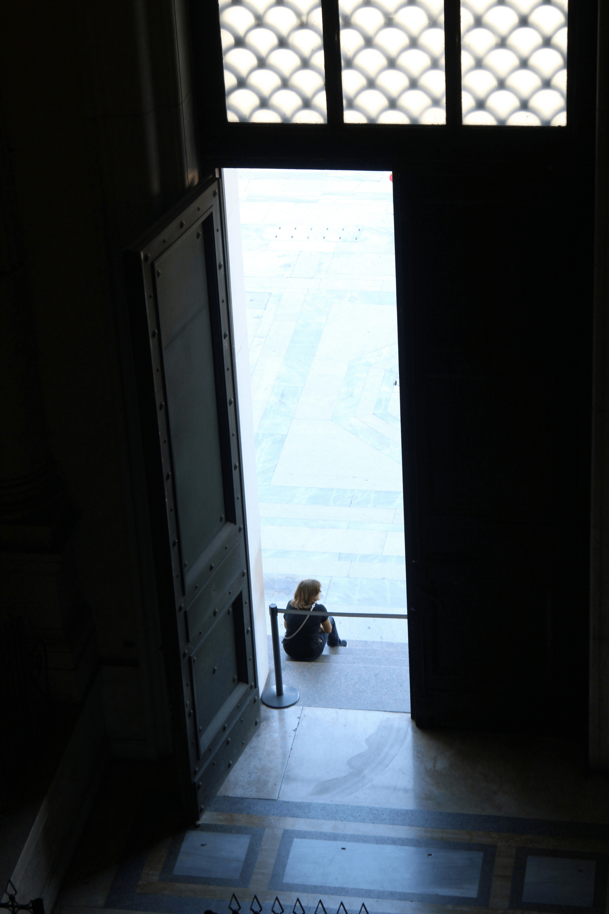 Our team of experts supports you at every step to ensure that your ideas come to life in a harmonious and functional space. Professional consultation Our Mission Design of space and interior decoration