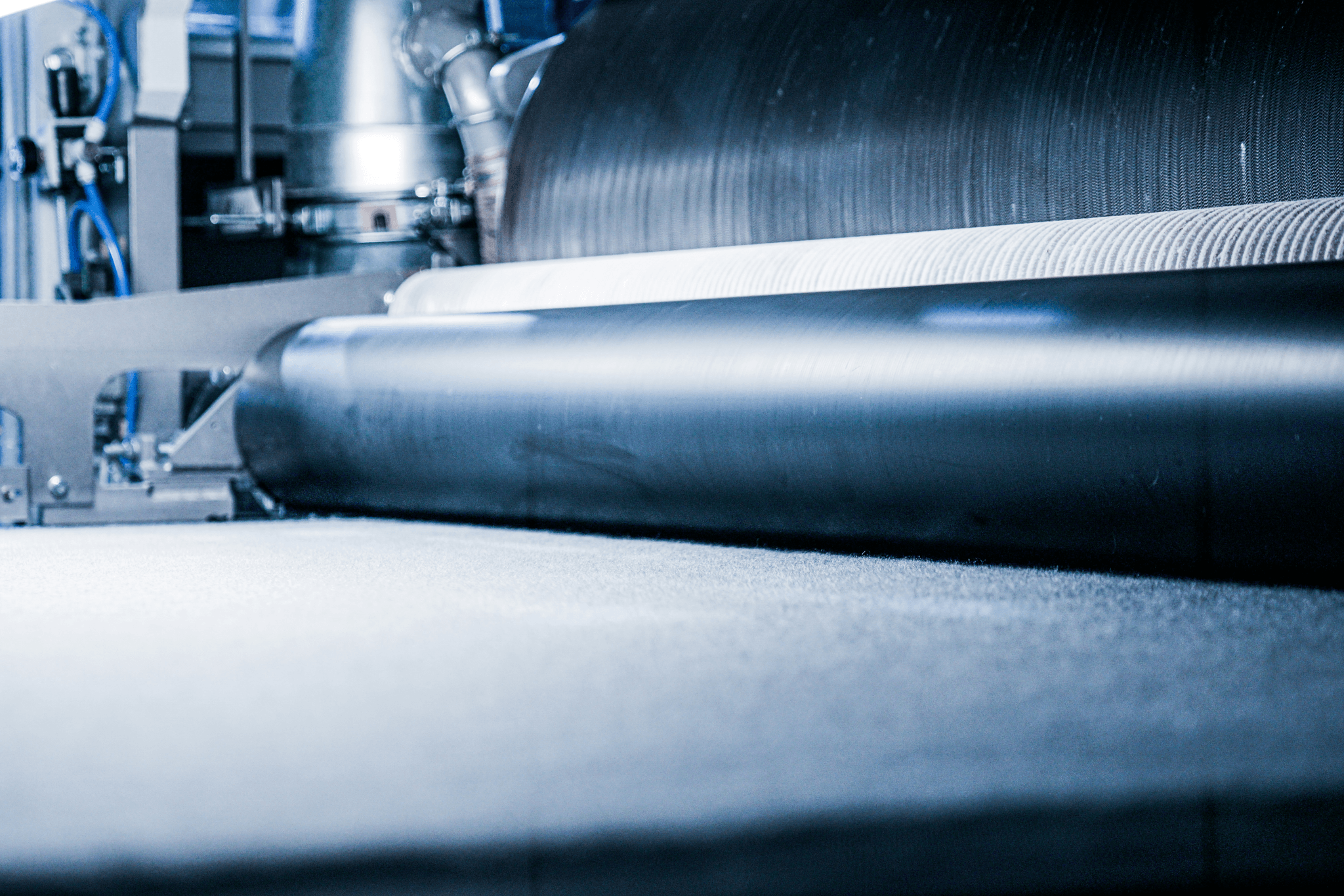 Efficient operation of rollforming machine in manufacturing process.