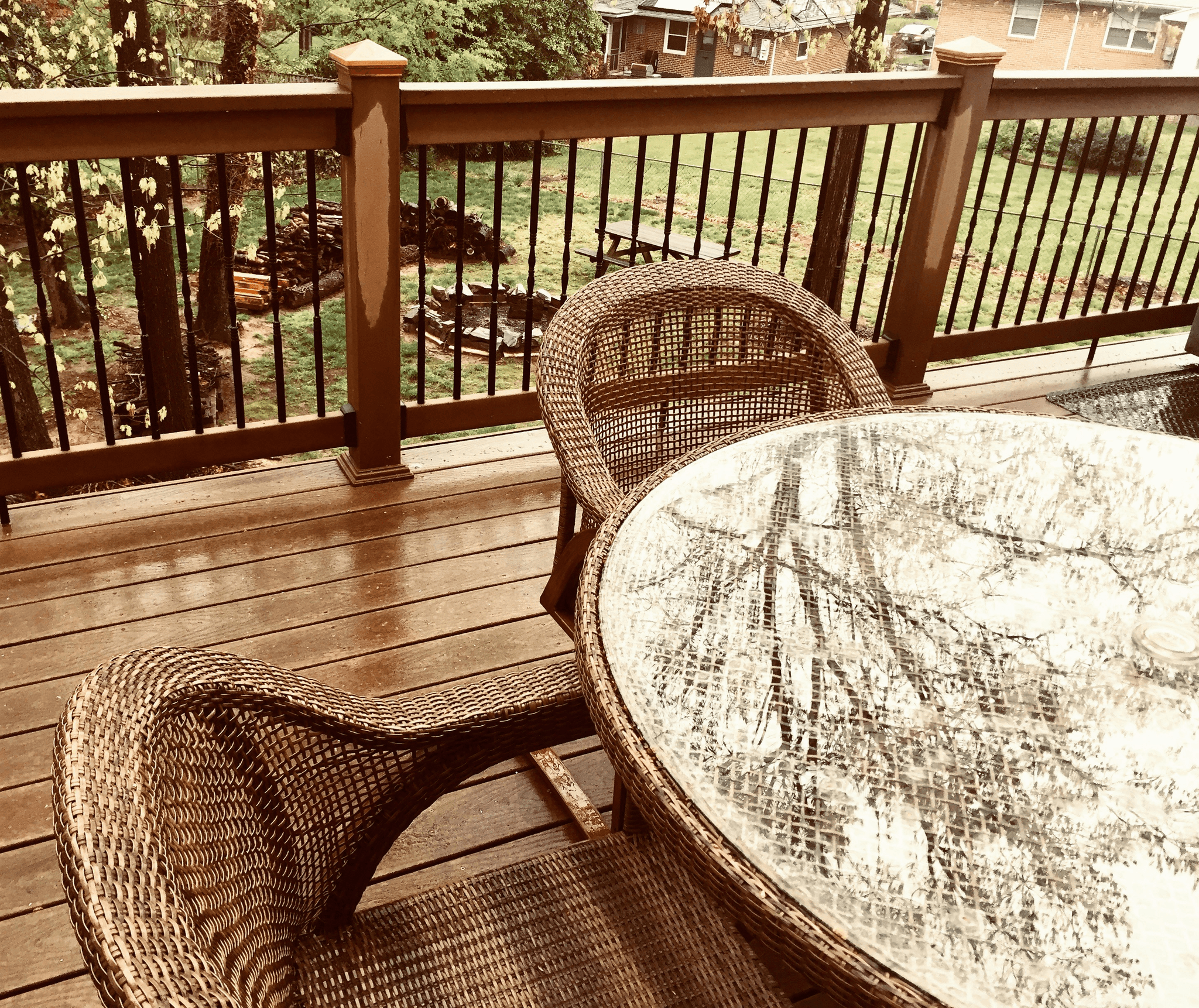 composite deck colors enhancing outdoor spaces