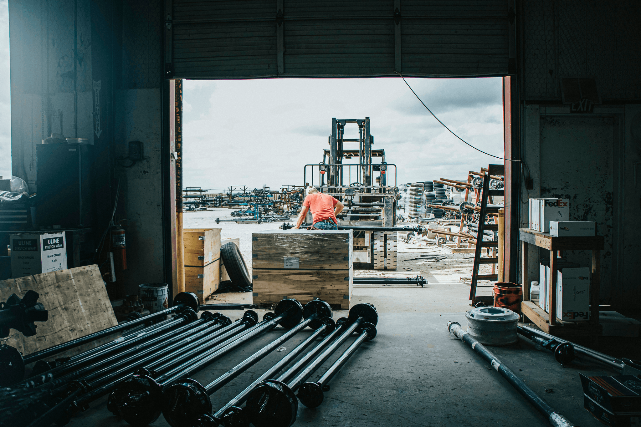 Efficient production processes in action at SSOURCING INC., a leading light manufacturing company