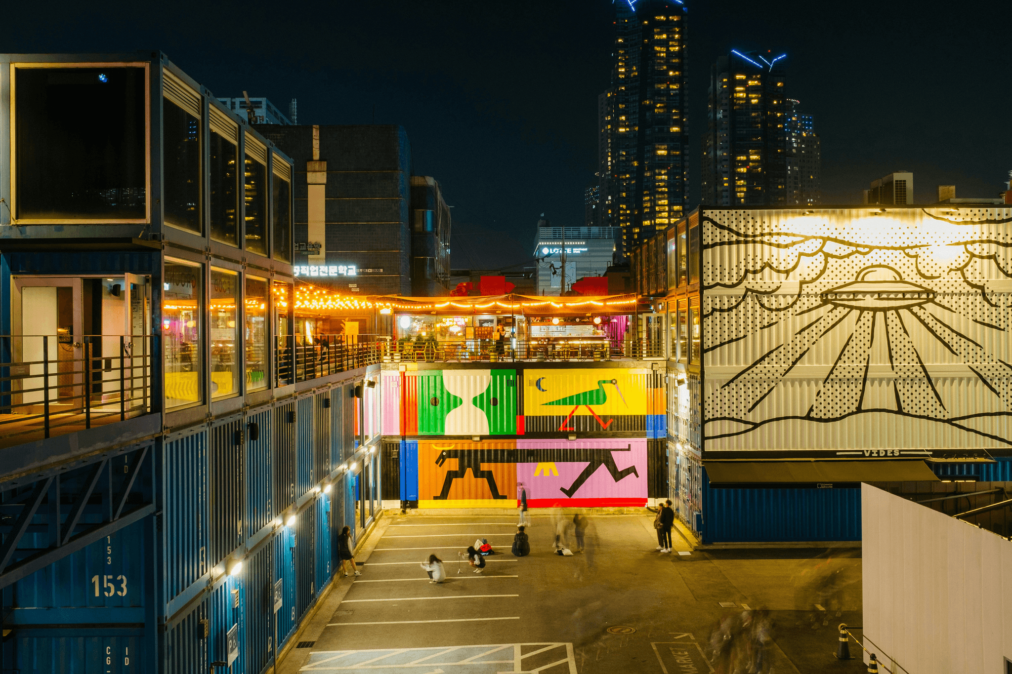 container commercial buildings offering versatile coffee shop and retail solutions