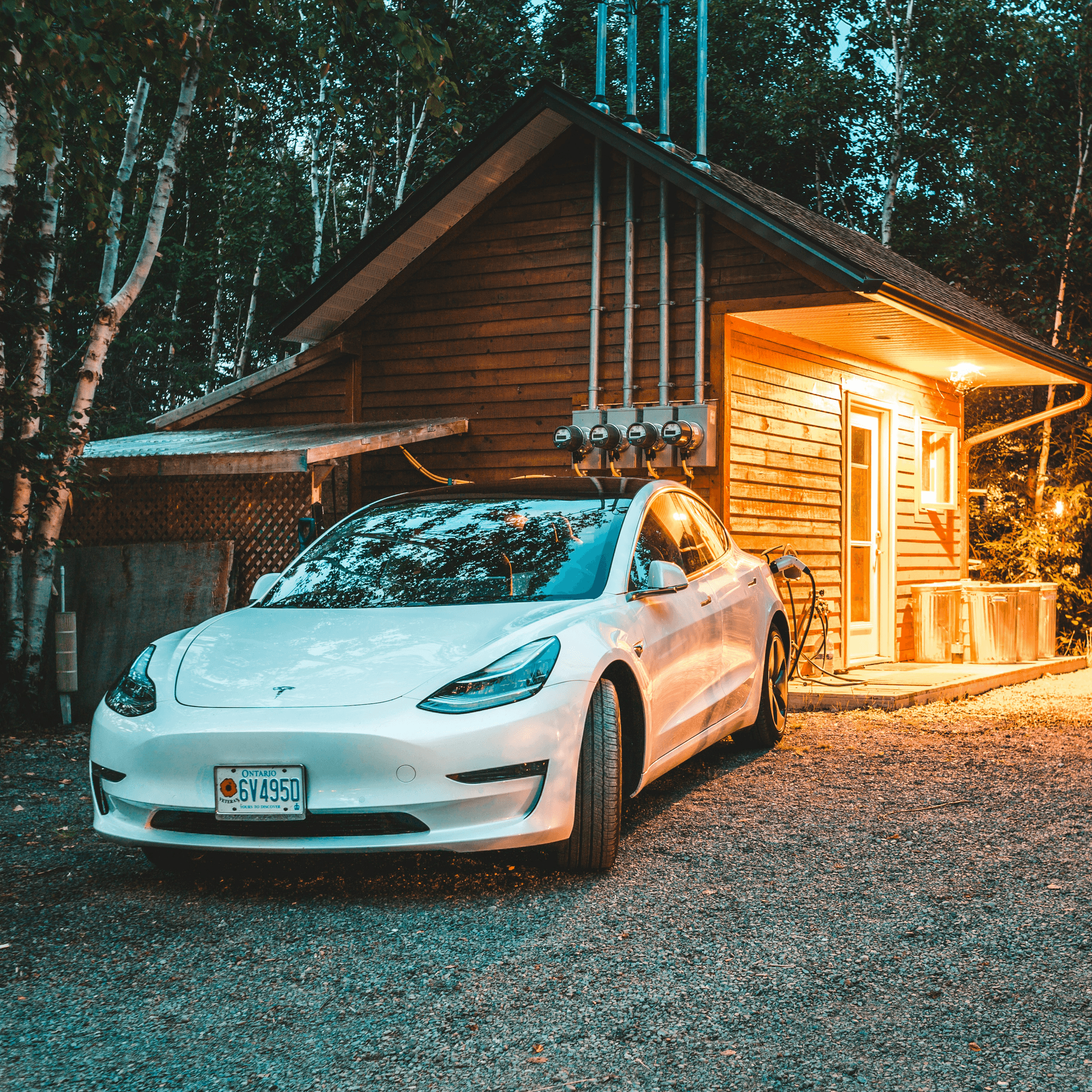 Explore this stunning tesla modular home showcasing its eco-friendly features.