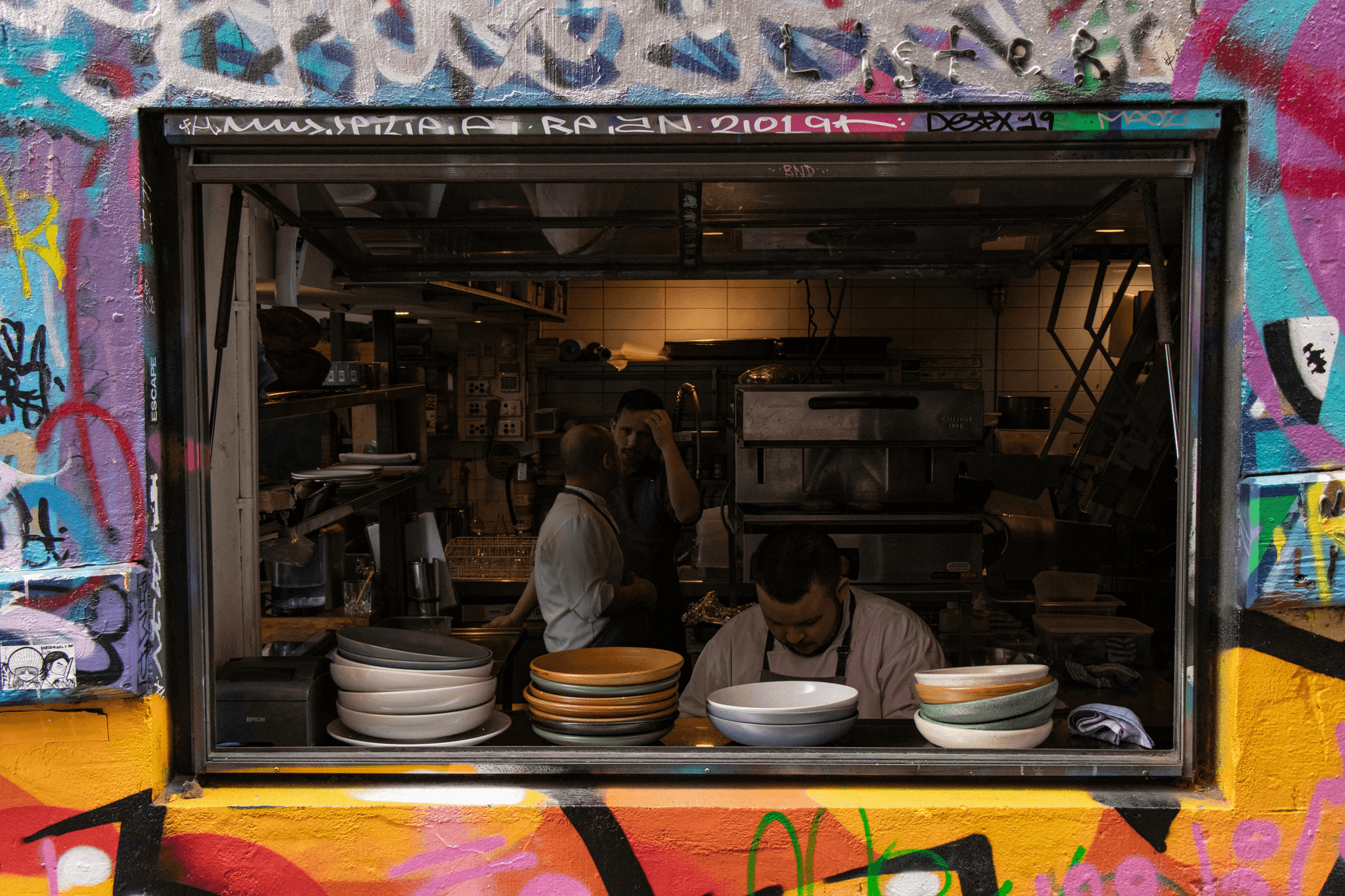 sourcing food for a restaurant company using fresh ingredients