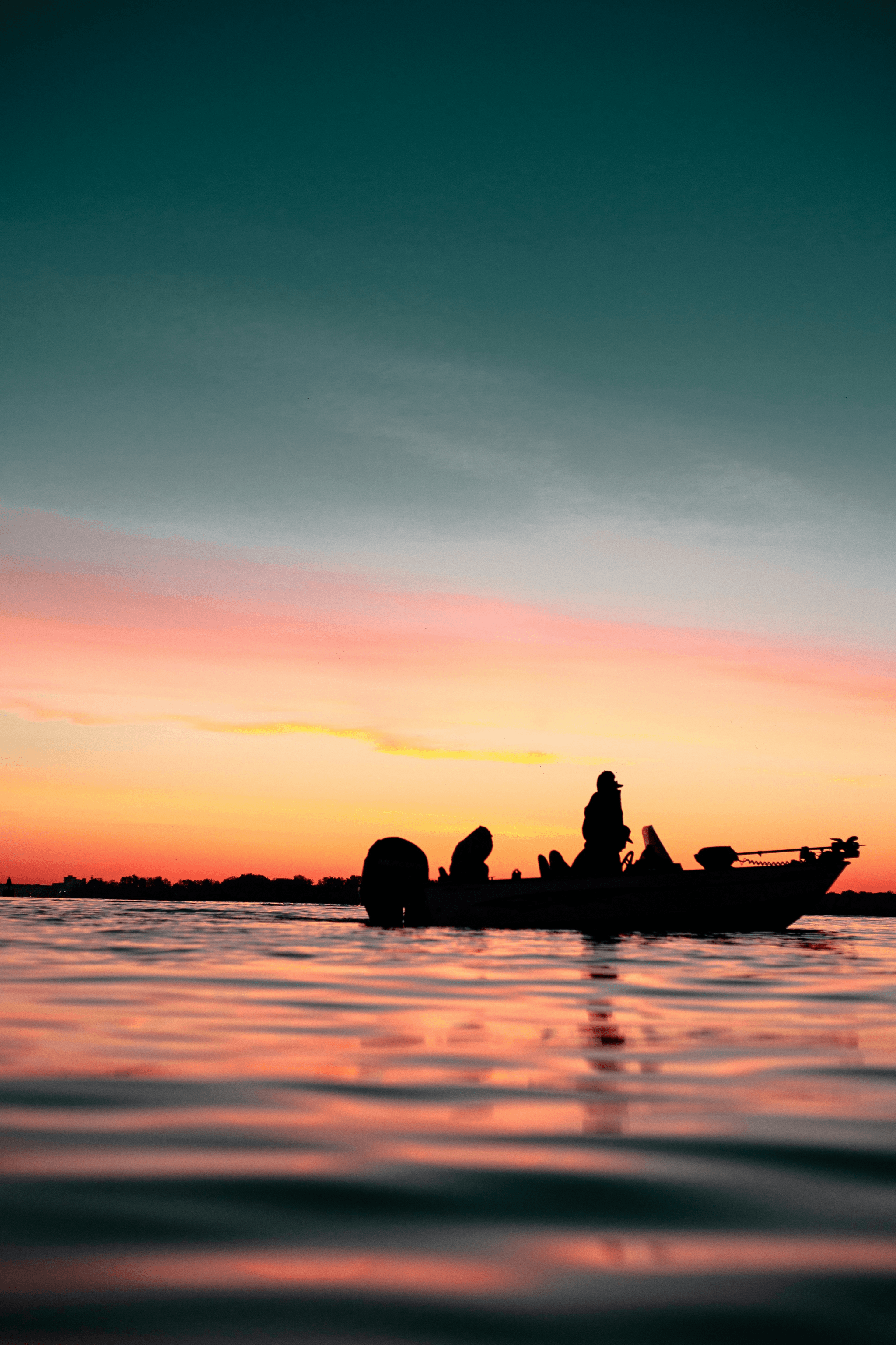 Weisdun Yachat's Off-Season Deals - Saving Opportunities for Fishing Boat Cost