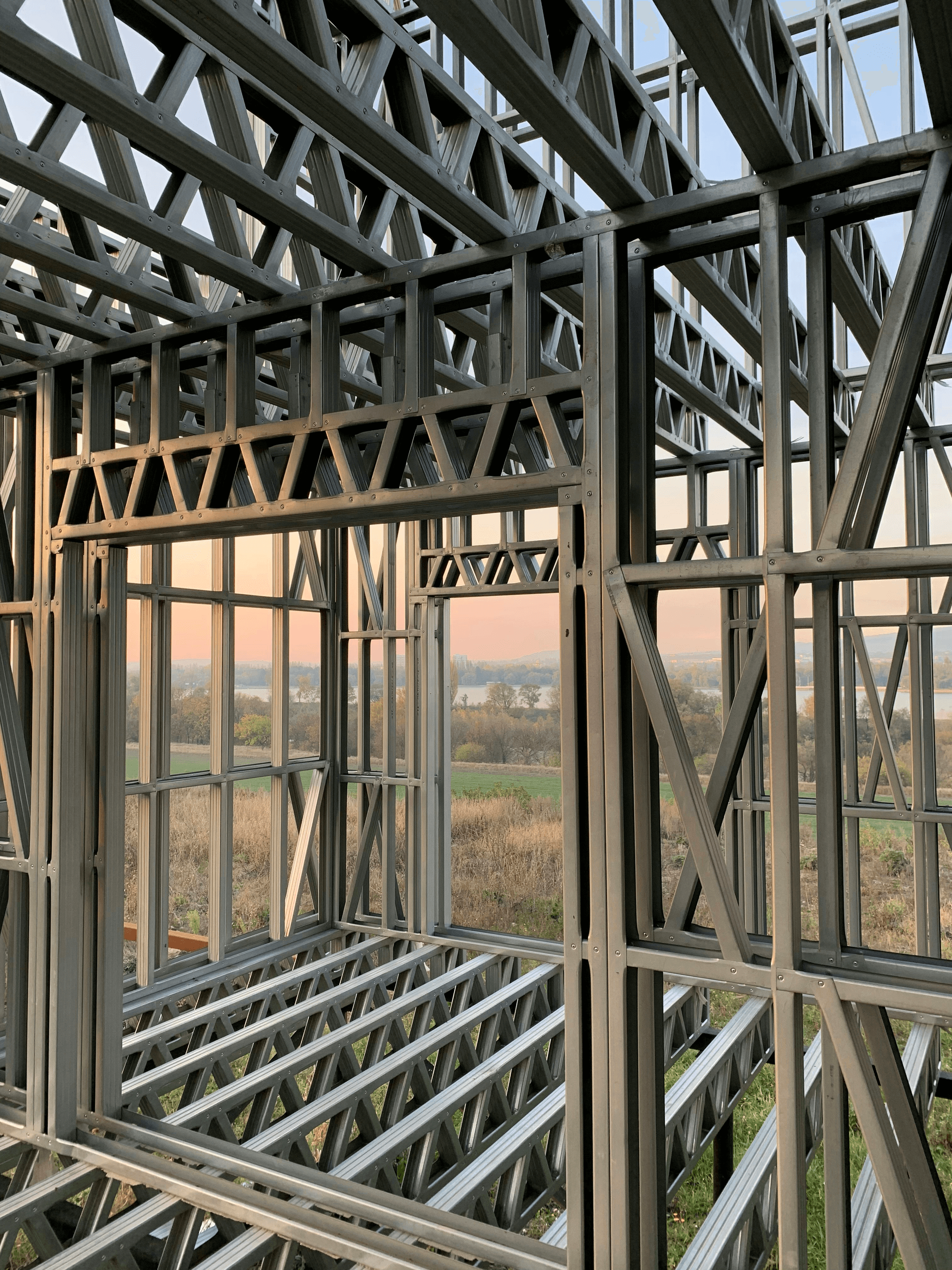 Steel Frame House Kits Construction Site with Durable Steel Beams