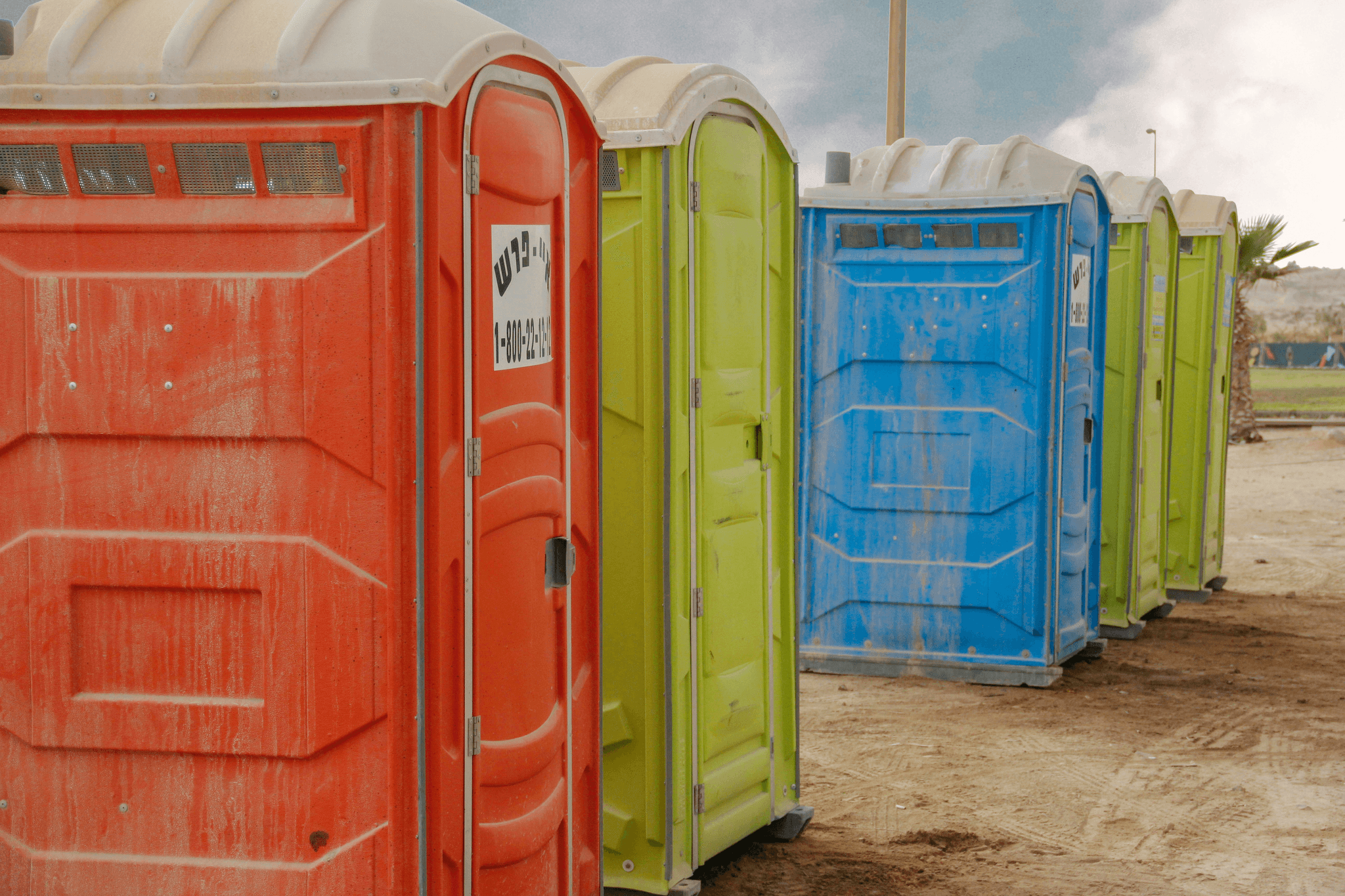 Best portable composting toilet options available for outdoor use